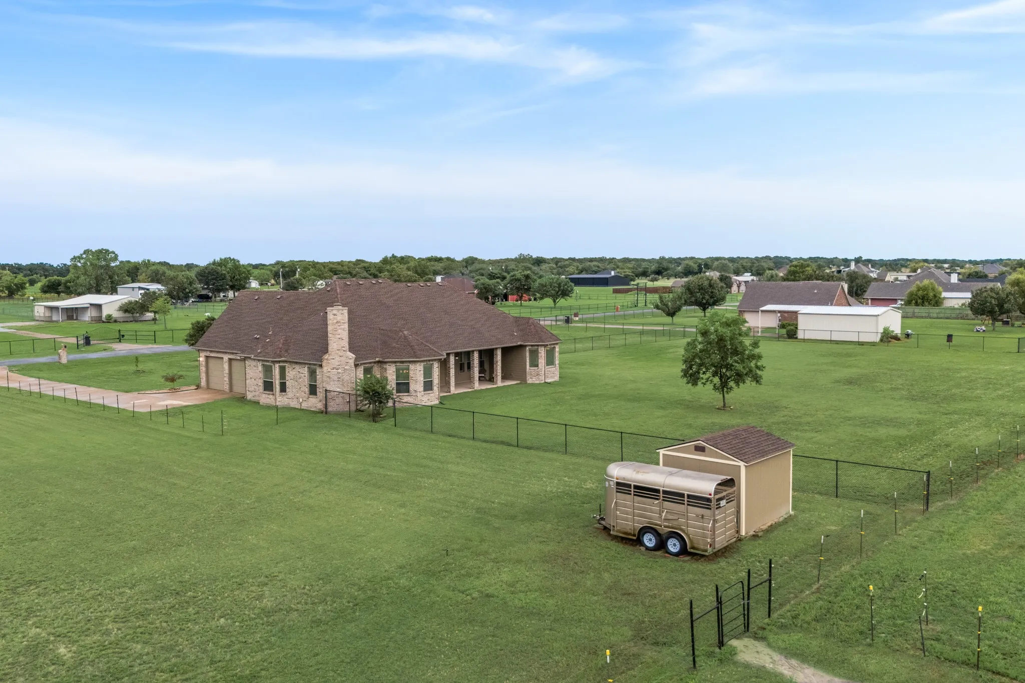 Single Family Residence For Sale in Hunt County , 6192 Graham Point Trail, Royse City, Texas 75189, 3 Bedroom, 4 Bathroom, 2 Garage spaces, 2,664 Sqft, built in 2009, mls#21308514, Real Estate Agent in Royse City, Homes For Sale in Hunt county, Homes For Sale in Royse City, Realtor in Royse City Texas, Real Estate Brokerage Independent Realty Texas, Luminita Cordes Realtor