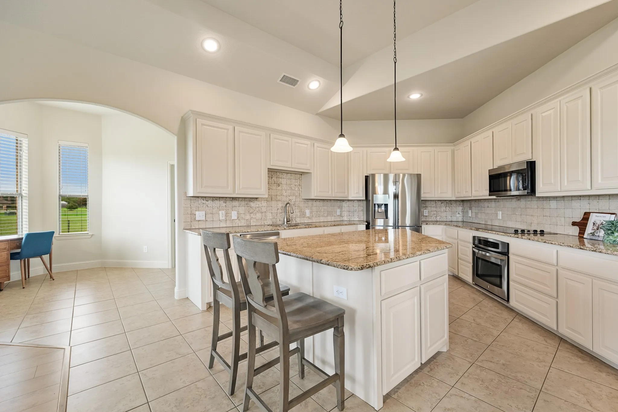 Single Family Residence For Sale in Hunt County , 6192 Graham Point Trail, Royse City, Texas 75189, 3 Bedroom, 4 Bathroom, 2 Garage spaces, 2,664 Sqft, built in 2009, mls#21308514, Real Estate Agent in Royse City, Homes For Sale in Hunt county, Homes For Sale in Royse City, Realtor in Royse City Texas, Real Estate Brokerage Independent Realty Texas, Luminita Cordes Realtor