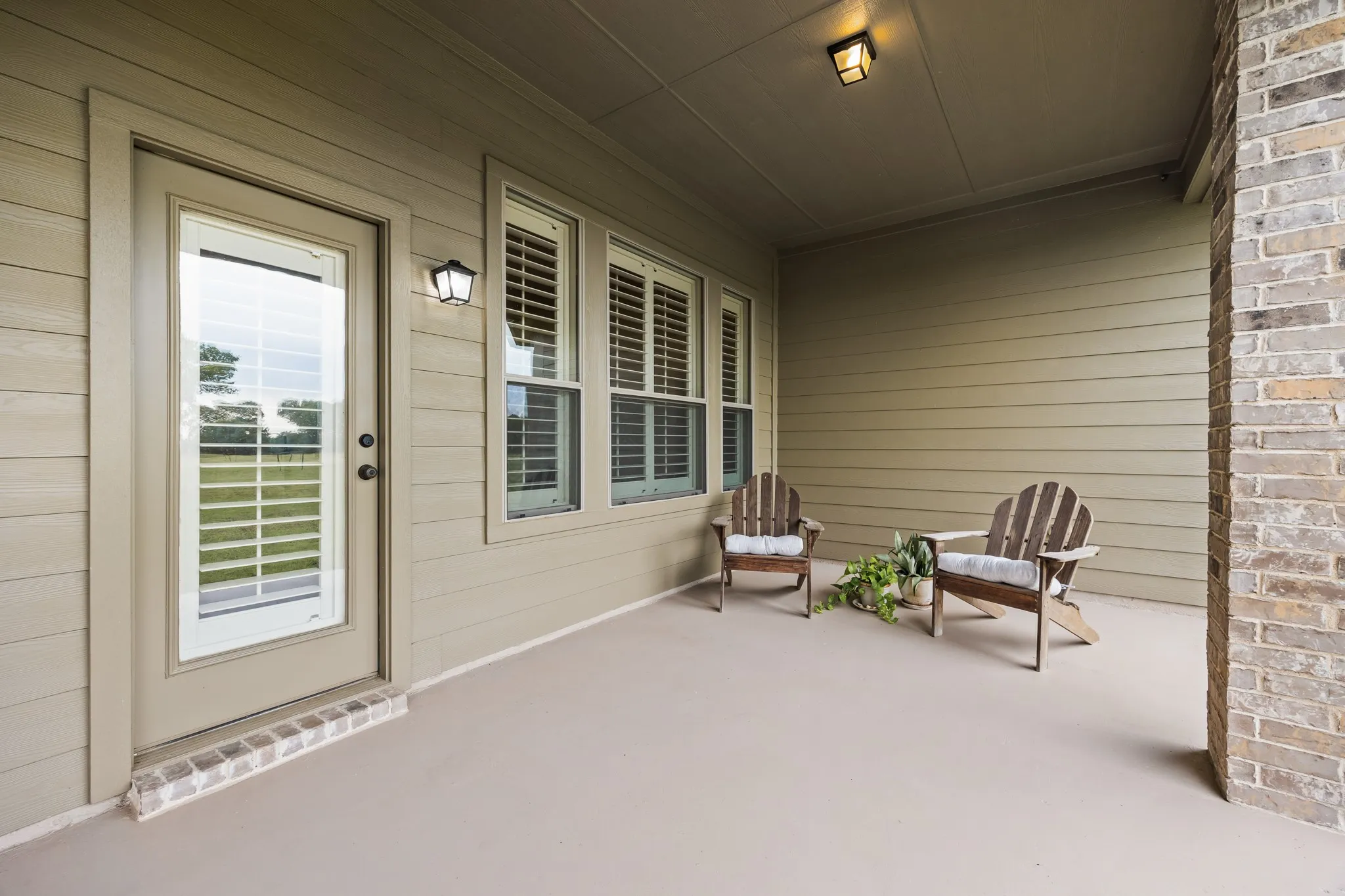 Single Family Residence For Sale in Hunt County , 6192 Graham Point Trail, Royse City, Texas 75189, 3 Bedroom, 4 Bathroom, 2 Garage spaces, 2,664 Sqft, built in 2009, mls#21308514, Real Estate Agent in Royse City, Homes For Sale in Hunt county, Homes For Sale in Royse City, Realtor in Royse City Texas, Real Estate Brokerage Independent Realty Texas, Luminita Cordes Realtor