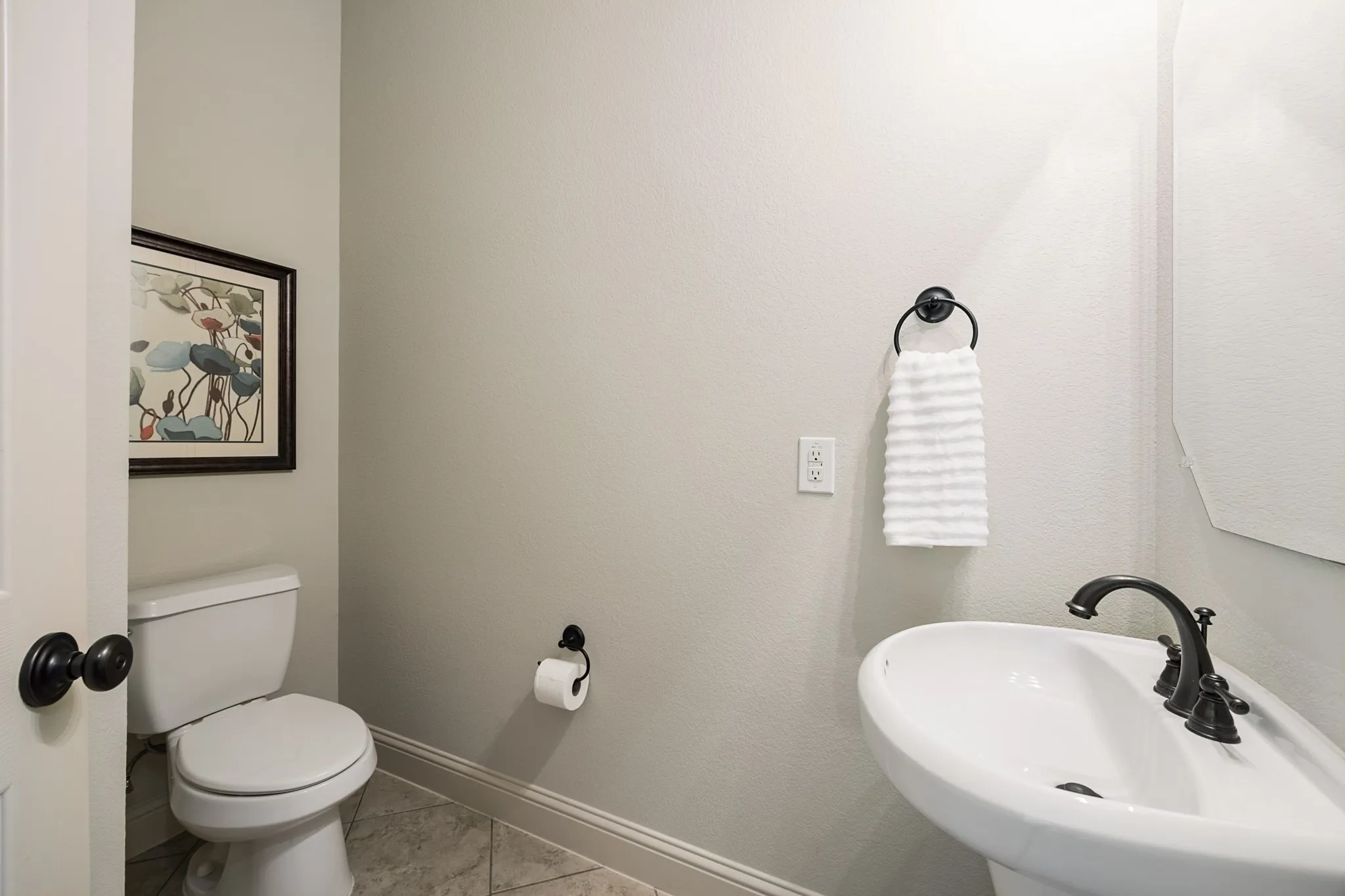 Single Family Residence For Sale in Hunt County , 6192 Graham Point Trail, Royse City, Texas 75189, 3 Bedroom, 4 Bathroom, 2 Garage spaces, 2,664 Sqft, built in 2009, mls#21308514, Real Estate Agent in Royse City, Homes For Sale in Hunt county, Homes For Sale in Royse City, Realtor in Royse City Texas, Real Estate Brokerage Independent Realty Texas, Luminita Cordes Realtor