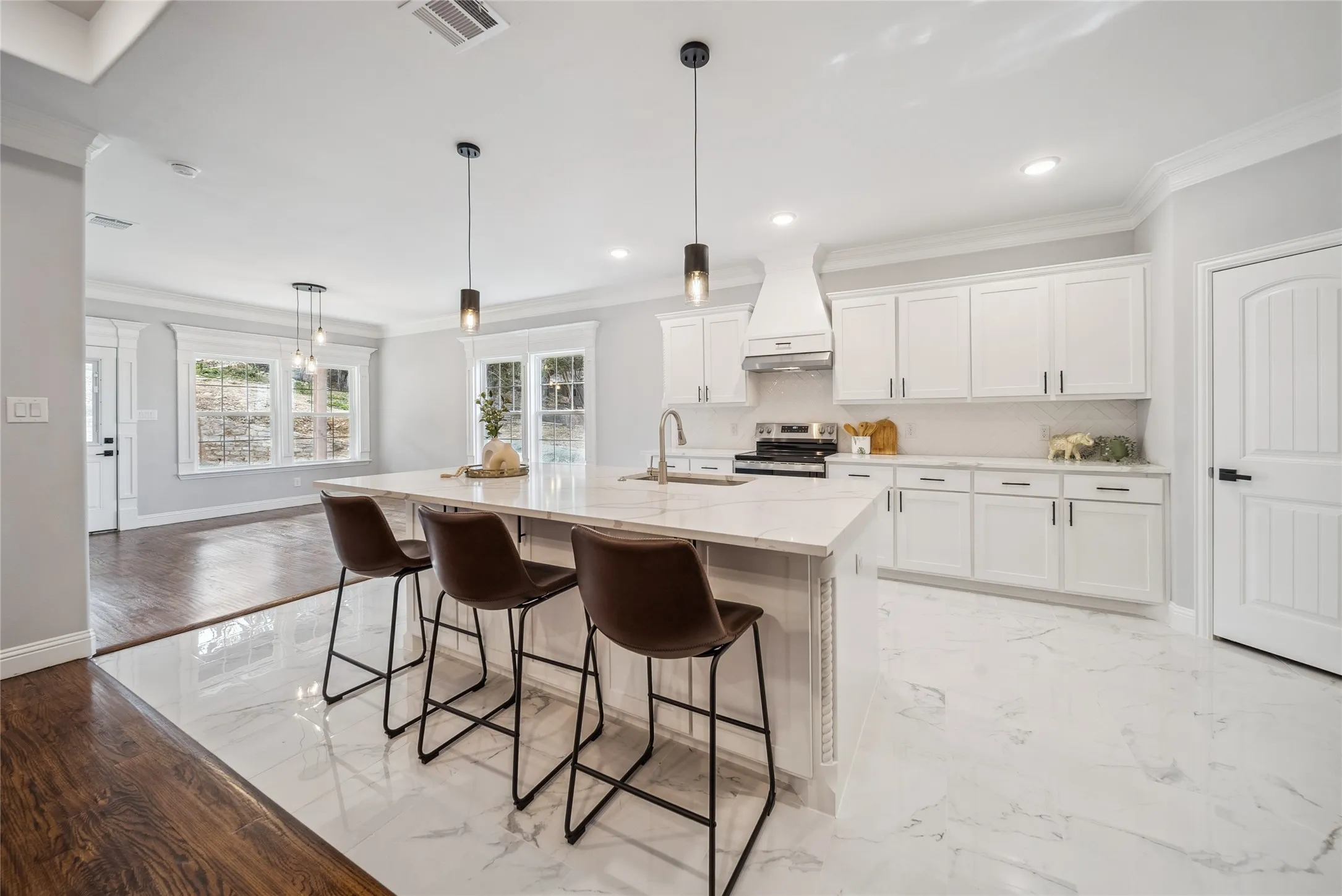 Single Family Residence For Sale in Hood County , 1103 Bandera Trail, Granbury, Texas 76048, 3 Bedroom, 2 Bathroom, 2 Garage spaces, 1,661 Sqft, built in 2026, Price $329,000, mls#21309071, Real Estate Agent in Granbury, Homes For Sale in Hood county, Homes For Sale in Granbury, Realtor in Granbury Texas, Real Estate Brokerage Independent Realty Texas, Luminita Cordes Realtor