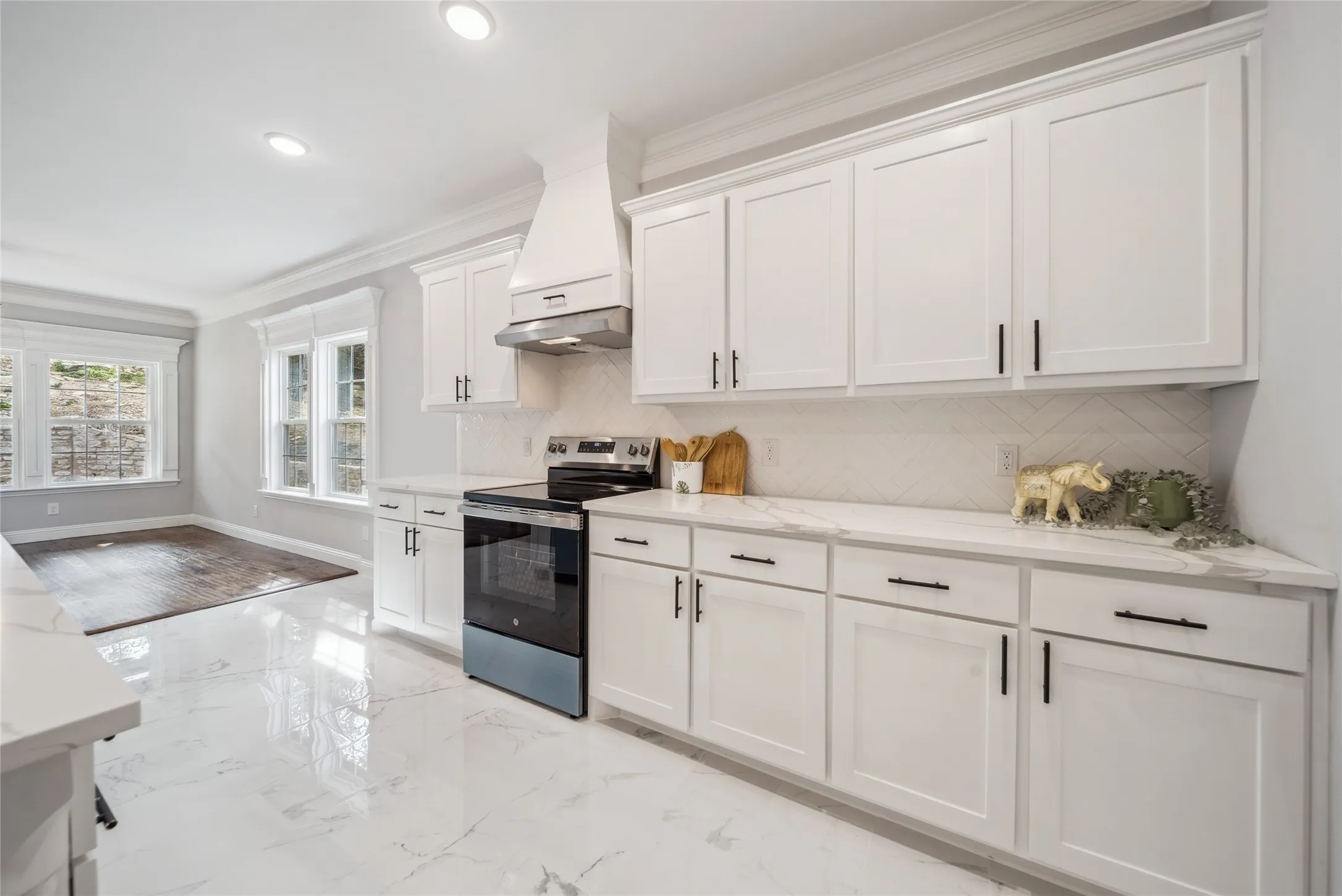 Single Family Residence For Sale in Hood County , 1103 Bandera Trail, Granbury, Texas 76048, 3 Bedroom, 2 Bathroom, 2 Garage spaces, 1,661 Sqft, built in 2026, Price $329,000, mls#21309071, Real Estate Agent in Granbury, Homes For Sale in Hood county, Homes For Sale in Granbury, Realtor in Granbury Texas, Real Estate Brokerage Independent Realty Texas, Luminita Cordes Realtor