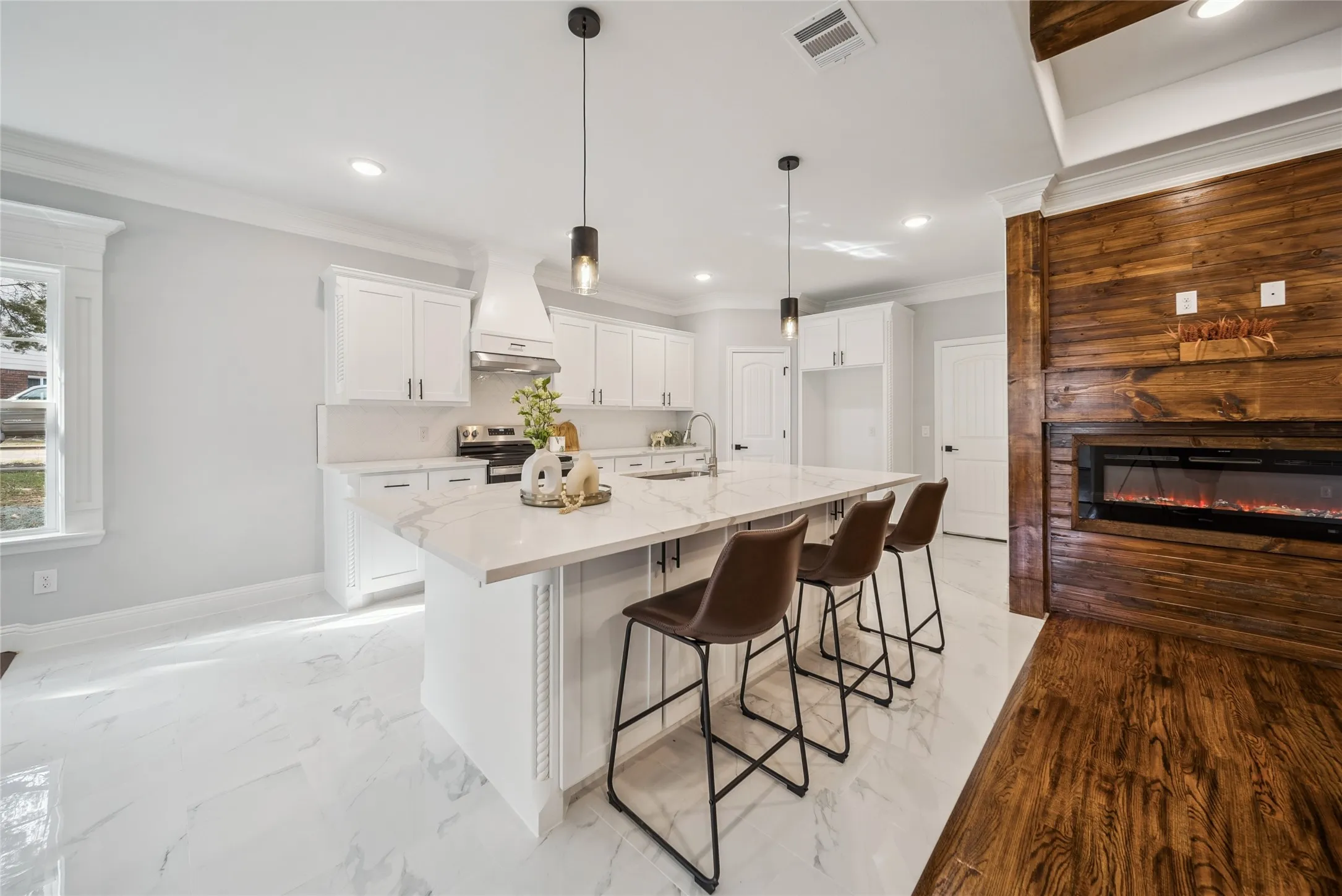 Single Family Residence For Sale in Hood County , 1103 Bandera Trail, Granbury, Texas 76048, 3 Bedroom, 2 Bathroom, 2 Garage spaces, 1,661 Sqft, built in 2026, Price $329,000, mls#21309071, Real Estate Agent in Granbury, Homes For Sale in Hood county, Homes For Sale in Granbury, Realtor in Granbury Texas, Real Estate Brokerage Independent Realty Texas, Luminita Cordes Realtor