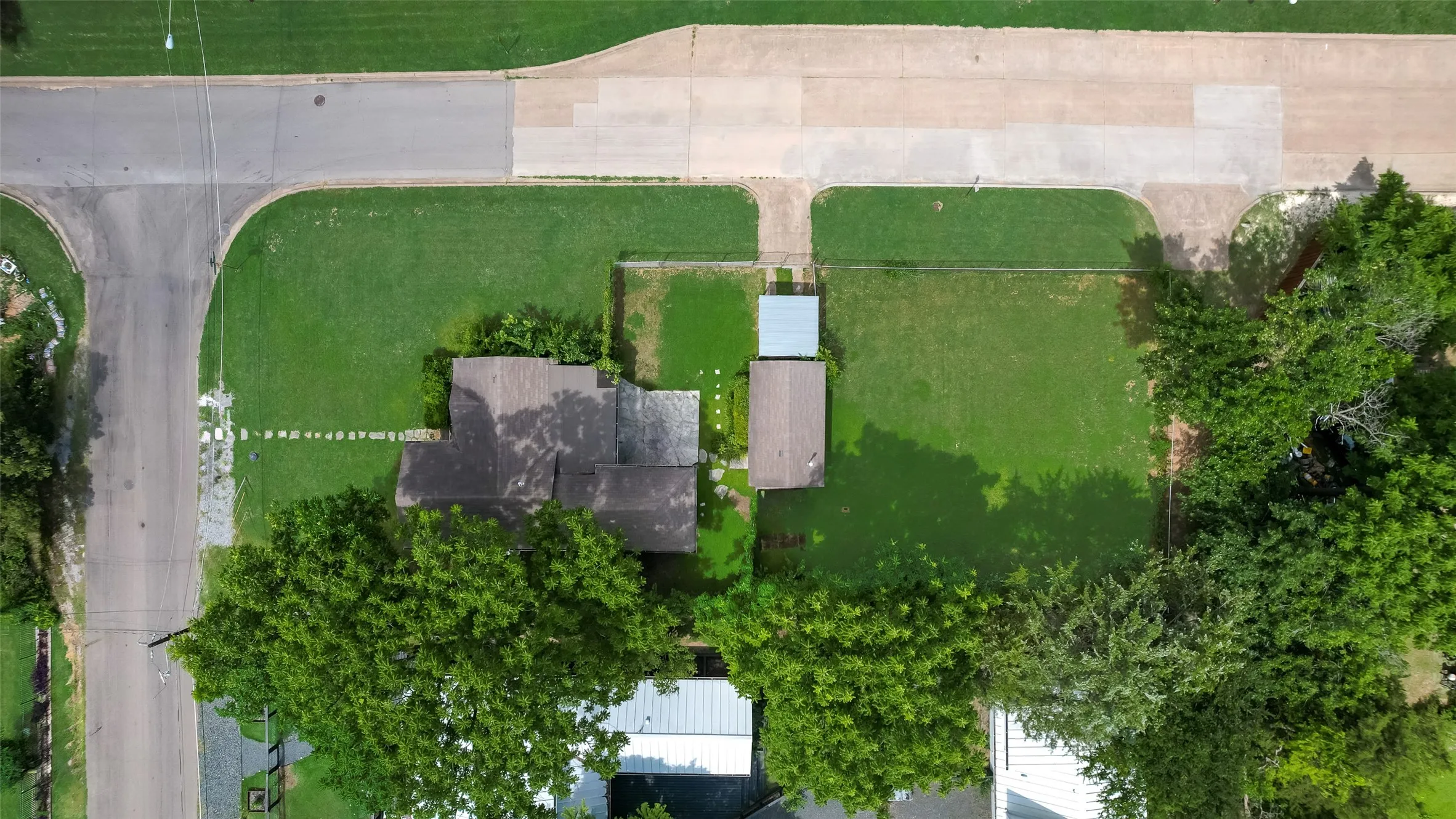 CORNER LOT AERIAL VIEW FACING TOWARD CASA LINDA PARK