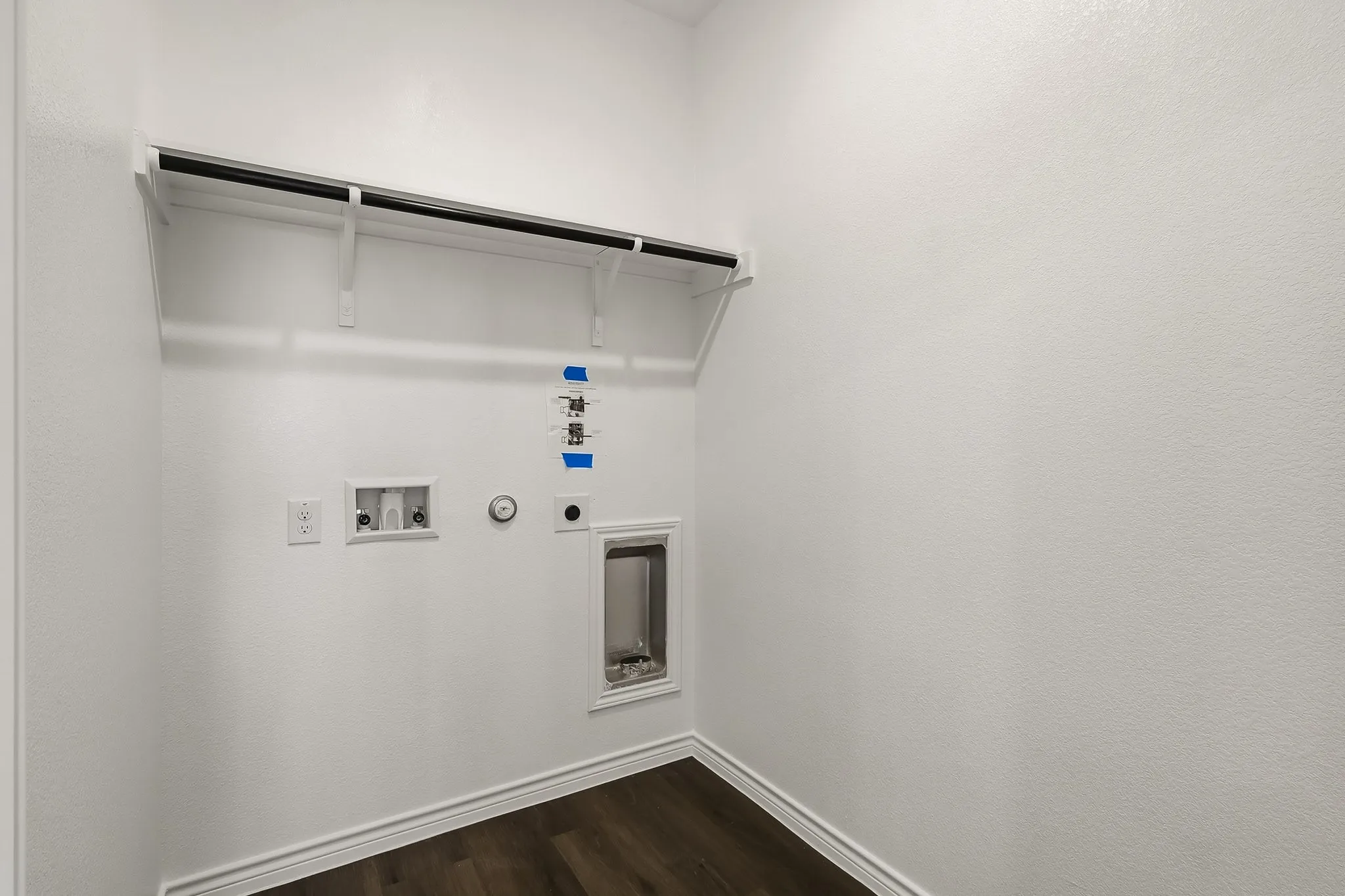 Single Family Residence For Sale in Tarrant County , 1120 Runway Road, Fort Worth, Texas 76131, 3 Bedroom, 2 Bathroom, 2 Garage spaces, 1,516 Sqft, built in 2026, mls#21309061, Real Estate Agent in Fort Worth, Homes For Sale in Tarrant county, Homes For Sale in Fort Worth, Realtor in Fort Worth Texas, Real Estate Brokerage Independent Realty Texas, Luminita Cordes Realtor