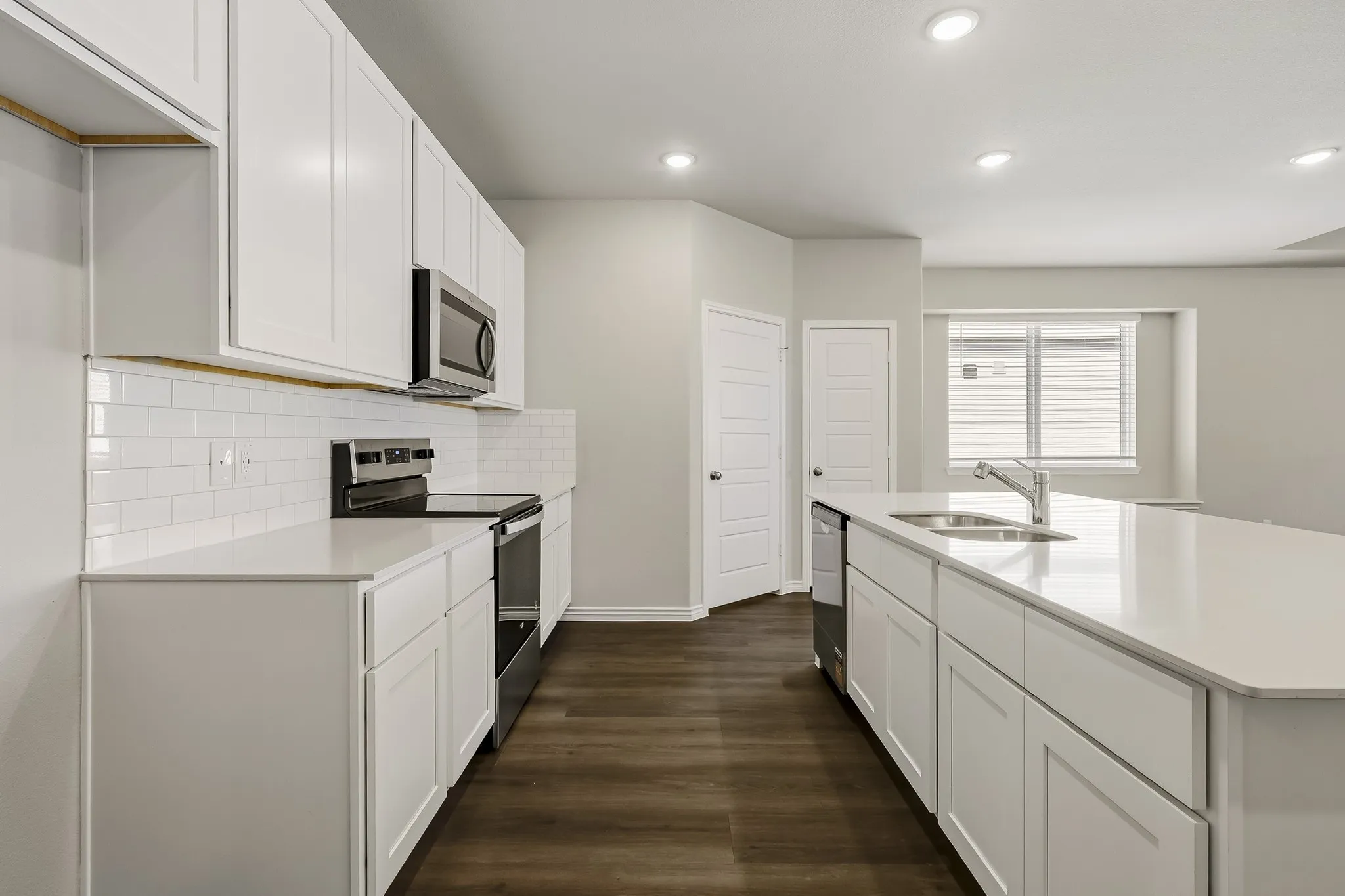 Single Family Residence For Sale in Tarrant County , 1120 Runway Road, Fort Worth, Texas 76131, 3 Bedroom, 2 Bathroom, 2 Garage spaces, 1,516 Sqft, built in 2026, mls#21309061, Real Estate Agent in Fort Worth, Homes For Sale in Tarrant county, Homes For Sale in Fort Worth, Realtor in Fort Worth Texas, Real Estate Brokerage Independent Realty Texas, Luminita Cordes Realtor