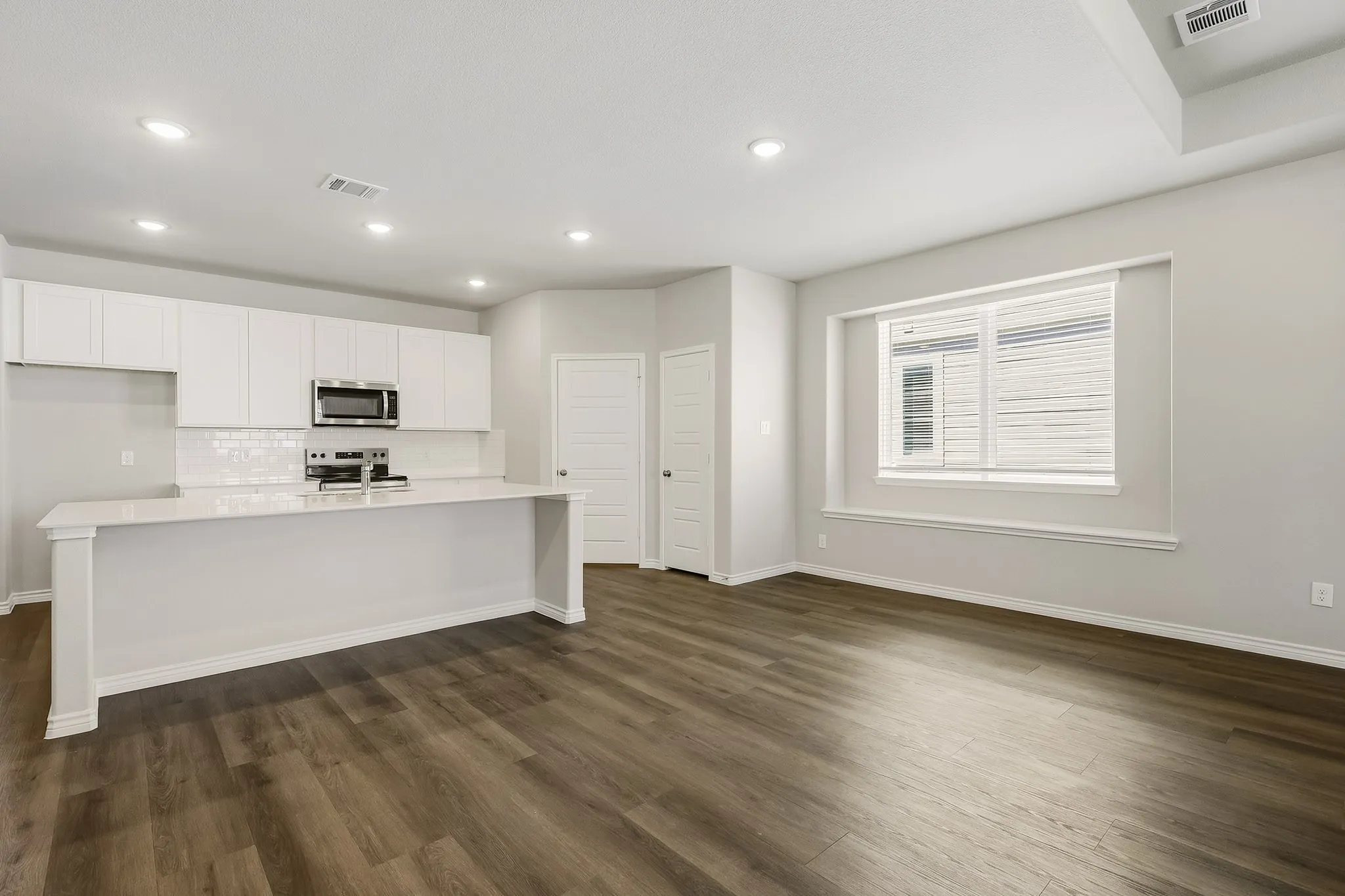 Single Family Residence For Sale in Tarrant County , 1120 Runway Road, Fort Worth, Texas 76131, 3 Bedroom, 2 Bathroom, 2 Garage spaces, 1,516 Sqft, built in 2026, mls#21309061, Real Estate Agent in Fort Worth, Homes For Sale in Tarrant county, Homes For Sale in Fort Worth, Realtor in Fort Worth Texas, Real Estate Brokerage Independent Realty Texas, Luminita Cordes Realtor