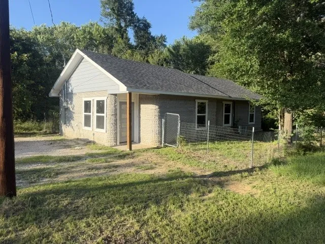 Single Family Residence For Sale in Henderson County , 7148 Valleyview Drive, Mabank, Texas 75156, 3 Bedroom, 2 Bathroom, Garage spaces, 1,250 Sqft, built in 2022, mls#21308977, Real Estate Agent in Mabank, Homes For Sale in Henderson county, Homes For Sale in Mabank, Realtor in Mabank Texas, Real Estate Brokerage Independent Realty Texas, Luminita Cordes Realtor