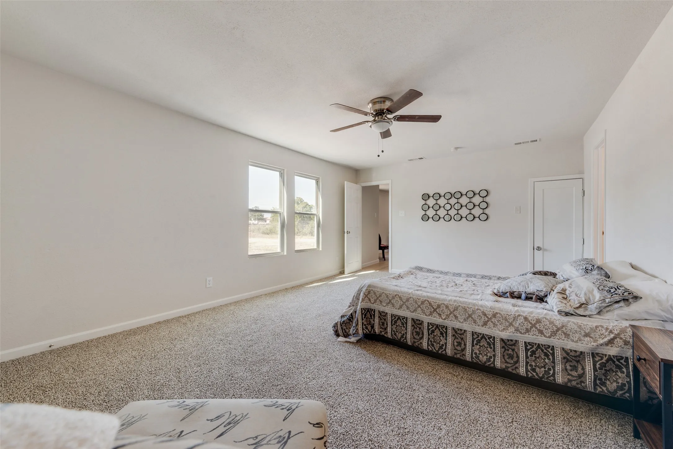 Single Family Residence For Sale in Denton County , 506 N Fm 156, Ponder, Texas 76259, 4 Bedroom, 3 Bathroom, Garage spaces, 2,100 Sqft, built in 1992, mls#21309079, Real Estate Agent in Ponder, Homes For Sale in Denton county, Homes For Sale in Ponder, Realtor in Ponder Texas, Real Estate Brokerage Independent Realty Texas, Luminita Cordes Realtor