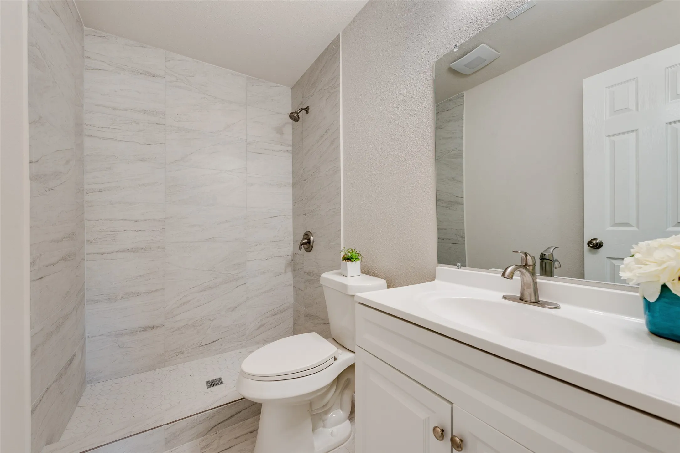 Single Family Residence For Sale in Denton County , 506 N Fm 156, Ponder, Texas 76259, 4 Bedroom, 3 Bathroom, Garage spaces, 2,100 Sqft, built in 1992, mls#21309079, Real Estate Agent in Ponder, Homes For Sale in Denton county, Homes For Sale in Ponder, Realtor in Ponder Texas, Real Estate Brokerage Independent Realty Texas, Luminita Cordes Realtor