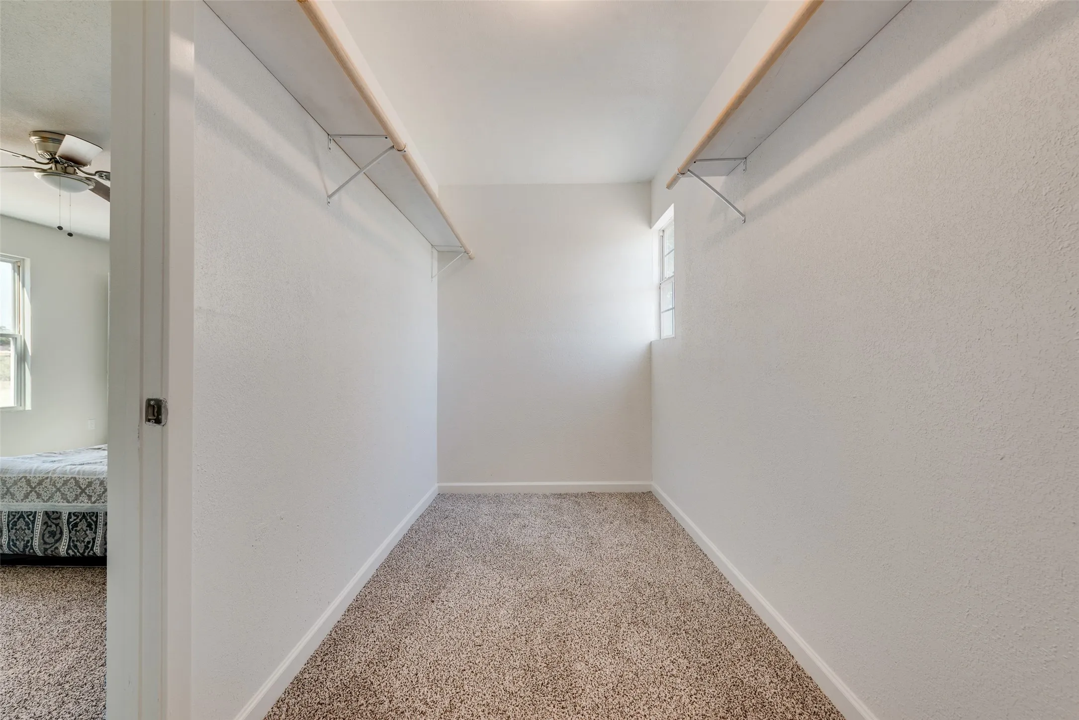 Single Family Residence For Sale in Denton County , 506 N Fm 156, Ponder, Texas 76259, 4 Bedroom, 3 Bathroom, Garage spaces, 2,100 Sqft, built in 1992, mls#21309079, Real Estate Agent in Ponder, Homes For Sale in Denton county, Homes For Sale in Ponder, Realtor in Ponder Texas, Real Estate Brokerage Independent Realty Texas, Luminita Cordes Realtor