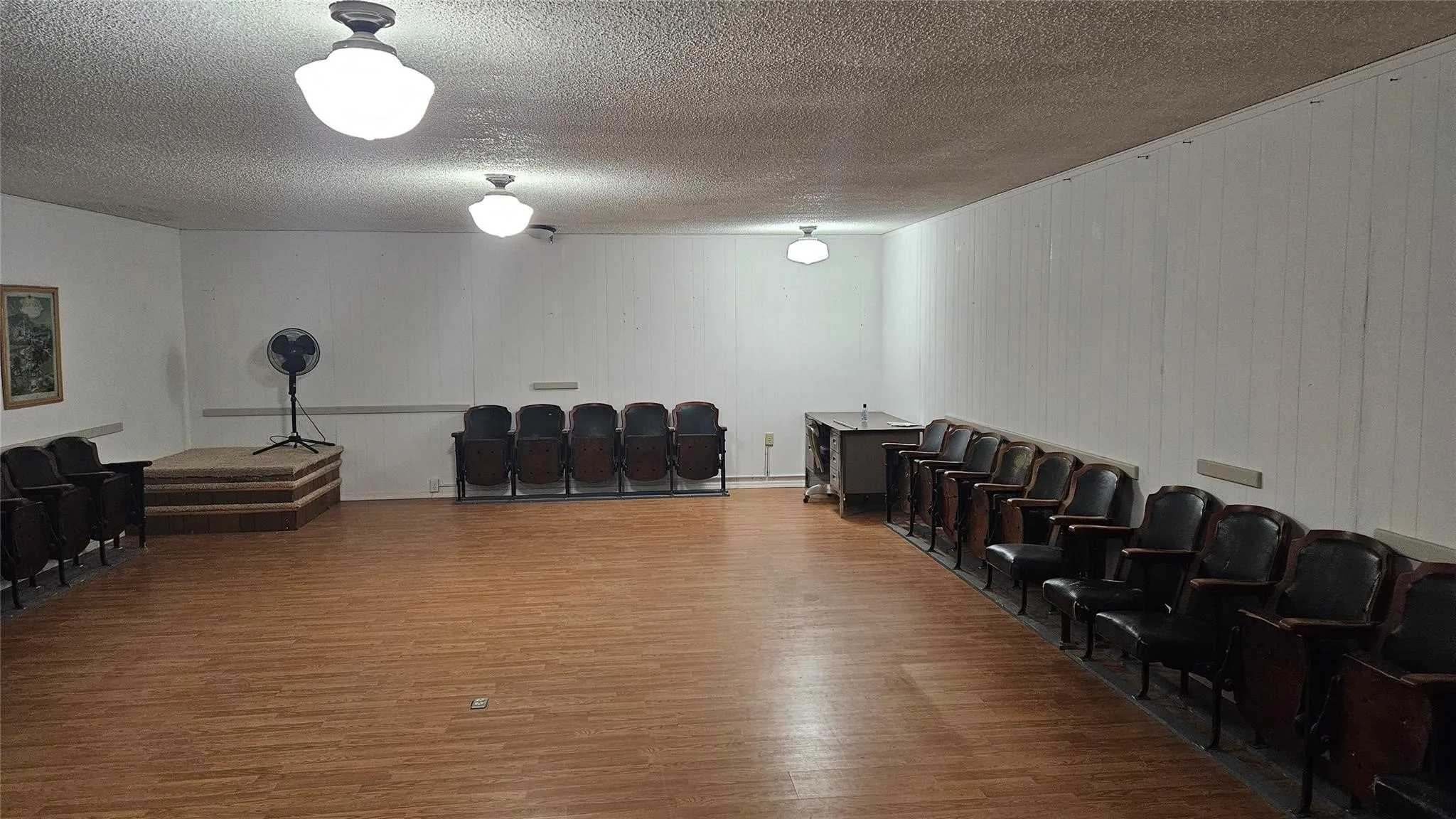 Single Family Residence For Sale in Mills County , 4 W Sherman Street, Mullin, Texas 76864, 1 Bedroom, 1 Bathroom, Garage spaces, 1,056 Sqft, built in 1940, mls#21309080, Real Estate Agent in Mullin, Homes For Sale in Mills county, Homes For Sale in Mullin, Realtor in Mullin Texas, Real Estate Brokerage Independent Realty Texas, Luminita Cordes Realtor