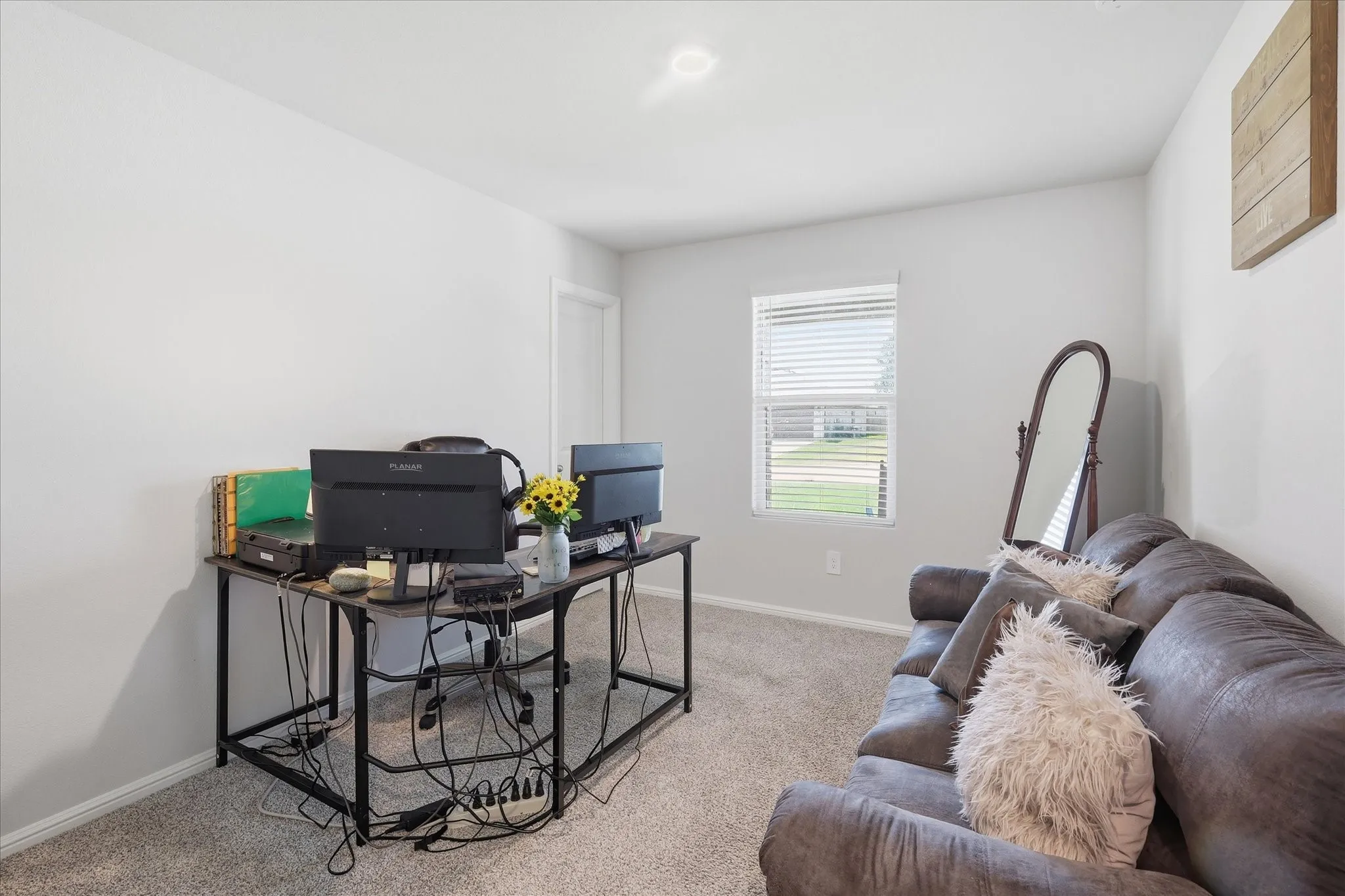 Single Family Residence For Sale in Johnson County , 13492 Stage Coach Lane, Cresson, Texas 76035, 3 Bedroom, 2 Bathroom, 2 Garage spaces, 1,551 Sqft, built in 2024, mls#21308731, Real Estate Agent in Cresson, Homes For Sale in Johnson county, Homes For Sale in Cresson, Realtor in Cresson Texas, Real Estate Brokerage Independent Realty Texas, Luminita Cordes Realtor