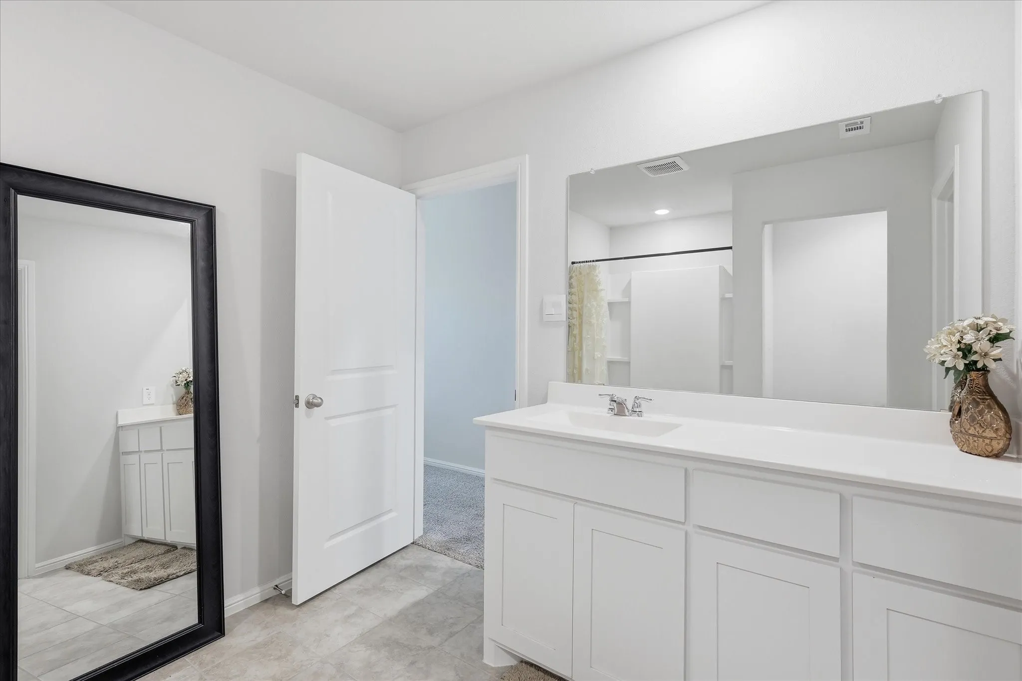 Single Family Residence For Sale in Johnson County , 13492 Stage Coach Lane, Cresson, Texas 76035, 3 Bedroom, 2 Bathroom, 2 Garage spaces, 1,551 Sqft, built in 2024, mls#21308731, Real Estate Agent in Cresson, Homes For Sale in Johnson county, Homes For Sale in Cresson, Realtor in Cresson Texas, Real Estate Brokerage Independent Realty Texas, Luminita Cordes Realtor