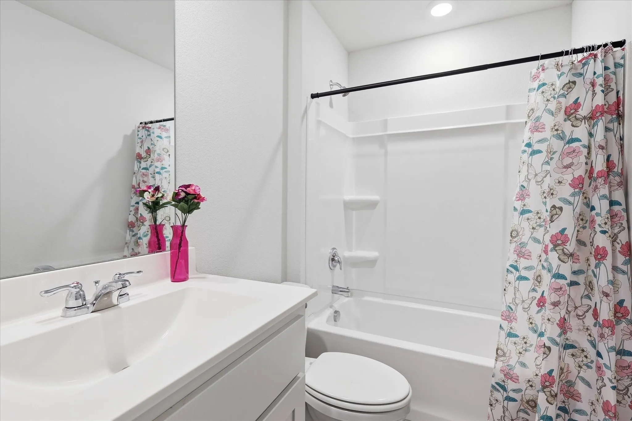 Single Family Residence For Sale in Johnson County , 13492 Stage Coach Lane, Cresson, Texas 76035, 3 Bedroom, 2 Bathroom, 2 Garage spaces, 1,551 Sqft, built in 2024, mls#21308731, Real Estate Agent in Cresson, Homes For Sale in Johnson county, Homes For Sale in Cresson, Realtor in Cresson Texas, Real Estate Brokerage Independent Realty Texas, Luminita Cordes Realtor