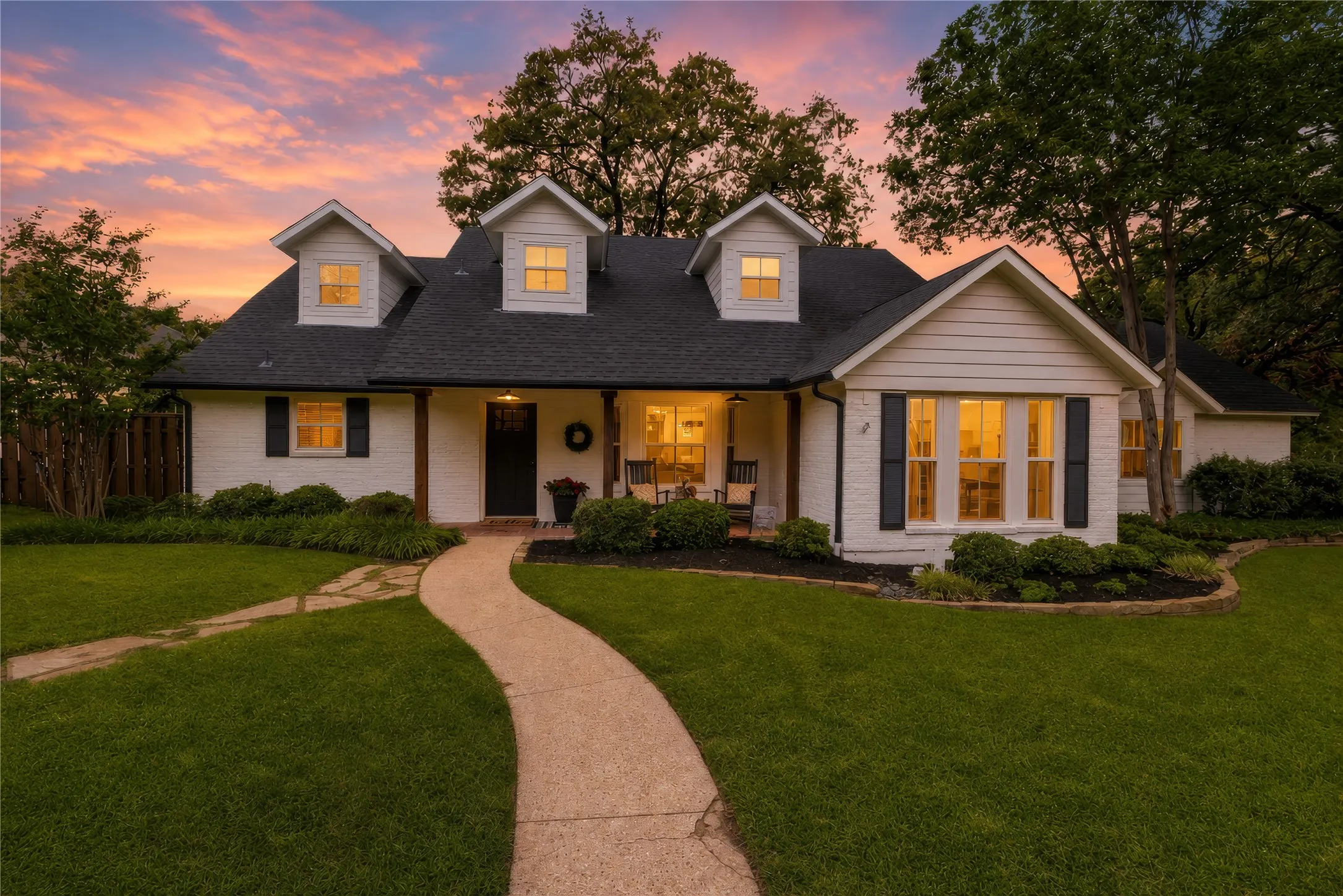 Single Family Residence For Sale in Denton County , 8948 David Fort Road, Argyle, Texas 76226, 5 Bedroom, 4 Bathroom, 4 Garage spaces, 3,774 Sqft, built in 1984, mls#21308848, Real Estate Agent in Argyle, Homes For Sale in Denton county, Homes For Sale in Argyle, Realtor in Argyle Texas, Real Estate Brokerage Independent Realty Texas, Luminita Cordes Realtor