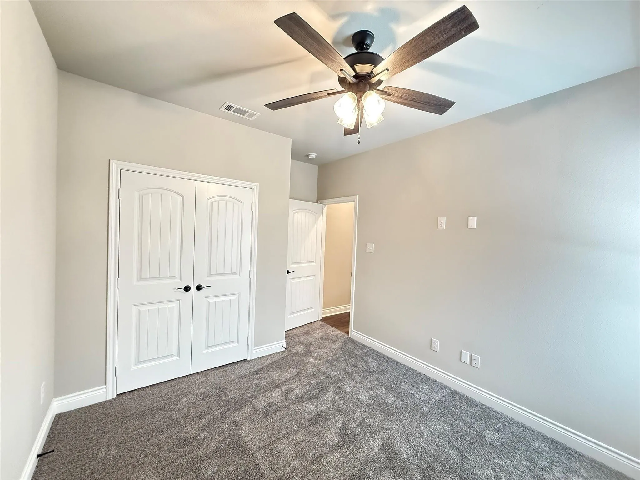 Single Family Residence For Sale in Hunt County , 704 Hardaway Drive, Greenville, Texas 75402, 3 Bedroom, 2 Bathroom, 2 Garage spaces, 1,612 Sqft, built in 2023, mls#21281190, Real Estate Agent in Greenville, Homes For Sale in Hunt county, Homes For Sale in Greenville, Realtor in Greenville Texas, Real Estate Brokerage Independent Realty Texas, Luminita Cordes Realtor
