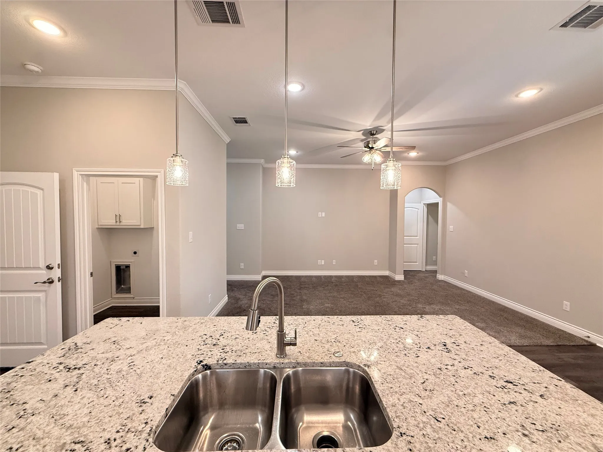 Single Family Residence For Sale in Hunt County , 704 Hardaway Drive, Greenville, Texas 75402, 3 Bedroom, 2 Bathroom, 2 Garage spaces, 1,612 Sqft, built in 2023, mls#21281190, Real Estate Agent in Greenville, Homes For Sale in Hunt county, Homes For Sale in Greenville, Realtor in Greenville Texas, Real Estate Brokerage Independent Realty Texas, Luminita Cordes Realtor