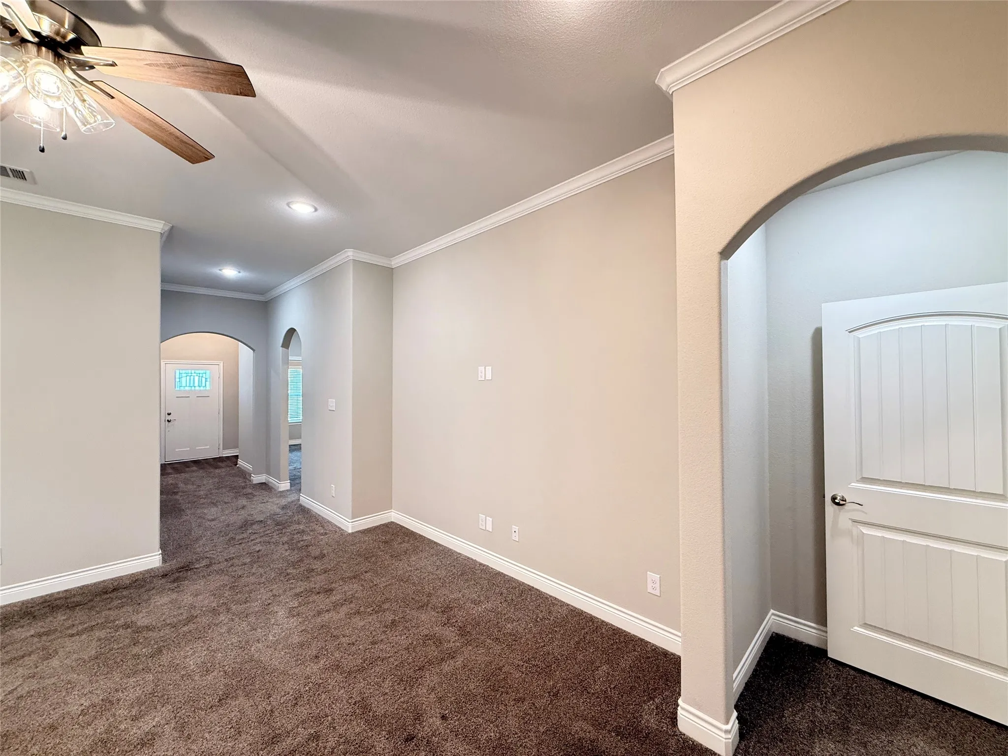 Single Family Residence For Sale in Hunt County , 704 Hardaway Drive, Greenville, Texas 75402, 3 Bedroom, 2 Bathroom, 2 Garage spaces, 1,612 Sqft, built in 2023, mls#21281190, Real Estate Agent in Greenville, Homes For Sale in Hunt county, Homes For Sale in Greenville, Realtor in Greenville Texas, Real Estate Brokerage Independent Realty Texas, Luminita Cordes Realtor