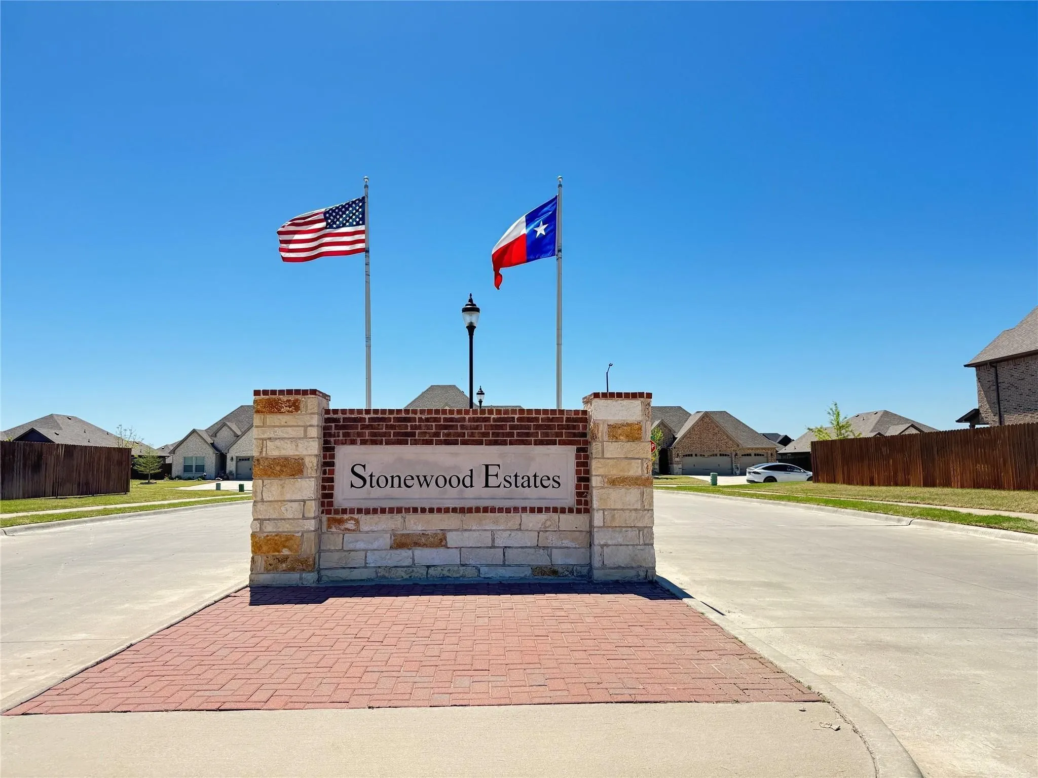 Single Family Residence For Sale in Hunt County , 704 Hardaway Drive, Greenville, Texas 75402, 3 Bedroom, 2 Bathroom, 2 Garage spaces, 1,612 Sqft, built in 2023, mls#21281190, Real Estate Agent in Greenville, Homes For Sale in Hunt county, Homes For Sale in Greenville, Realtor in Greenville Texas, Real Estate Brokerage Independent Realty Texas, Luminita Cordes Realtor