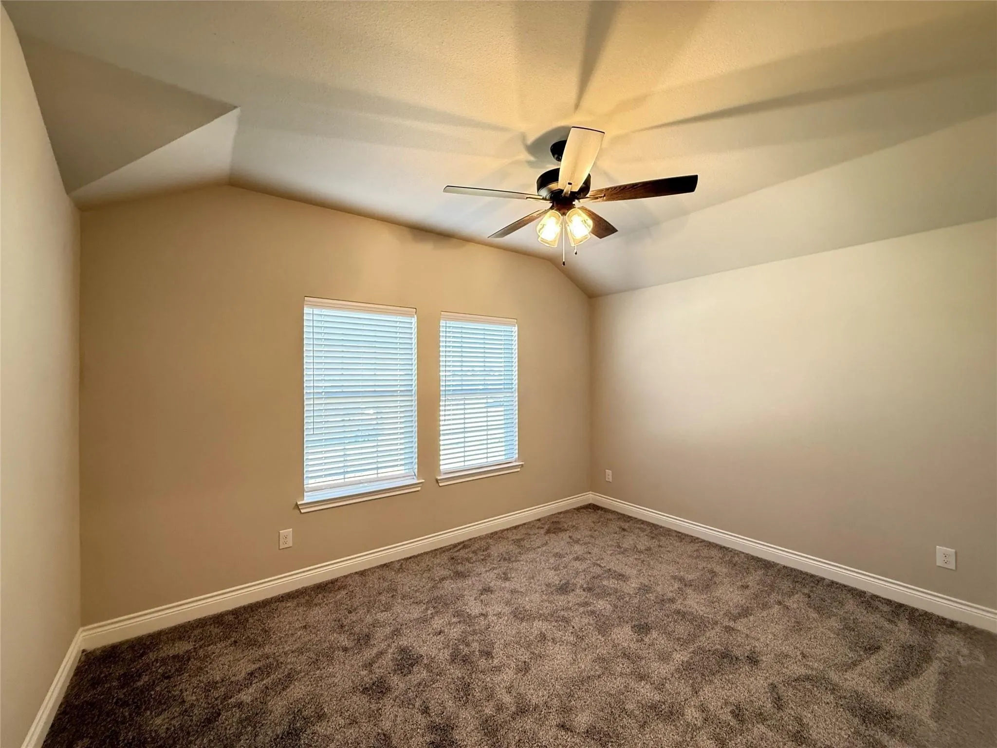 Single Family Residence For Sale in Hunt County , 704 Hardaway Drive, Greenville, Texas 75402, 3 Bedroom, 2 Bathroom, 2 Garage spaces, 1,612 Sqft, built in 2023, mls#21281190, Real Estate Agent in Greenville, Homes For Sale in Hunt county, Homes For Sale in Greenville, Realtor in Greenville Texas, Real Estate Brokerage Independent Realty Texas, Luminita Cordes Realtor
