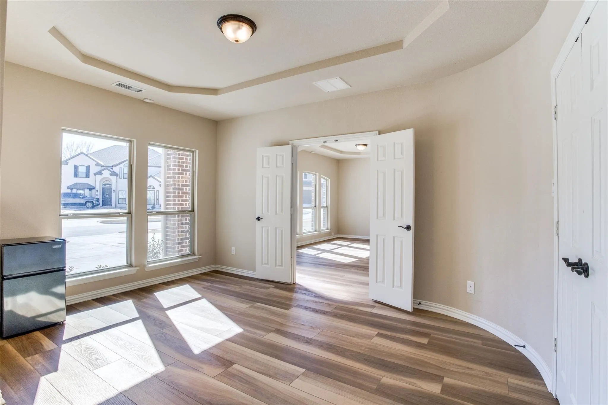 Single Family Residence For Sale in Ellis County , 301 Calhoun Street, Glenn Heights, Texas 75154, 6 Bedroom, 4 Bathroom, 2 Garage spaces, 4,457 Sqft, built in 2021, mls#21309091, Real Estate Agent in Glenn Heights, Homes For Sale in Ellis county, Homes For Sale in Glenn Heights, Realtor in Glenn Heights Texas, Real Estate Brokerage Independent Realty Texas, Luminita Cordes Realtor