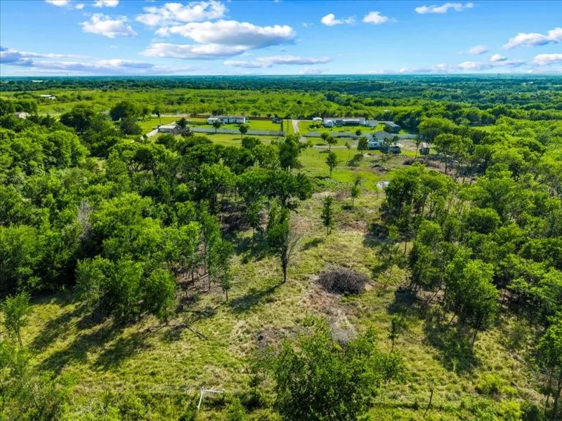 Unimproved Land For Sale in Navarro County , 197 County Road 2005, Corsicana, Texas 75110, 0, 0, Garage spaces, 0 Sqft, built in 0, mls#21309135, Real Estate Agent in Corsicana, Homes For Sale in Navarro county, Homes For Sale in Corsicana, Realtor in Corsicana Texas, Real Estate Brokerage Independent Realty Texas, Luminita Cordes Realtor