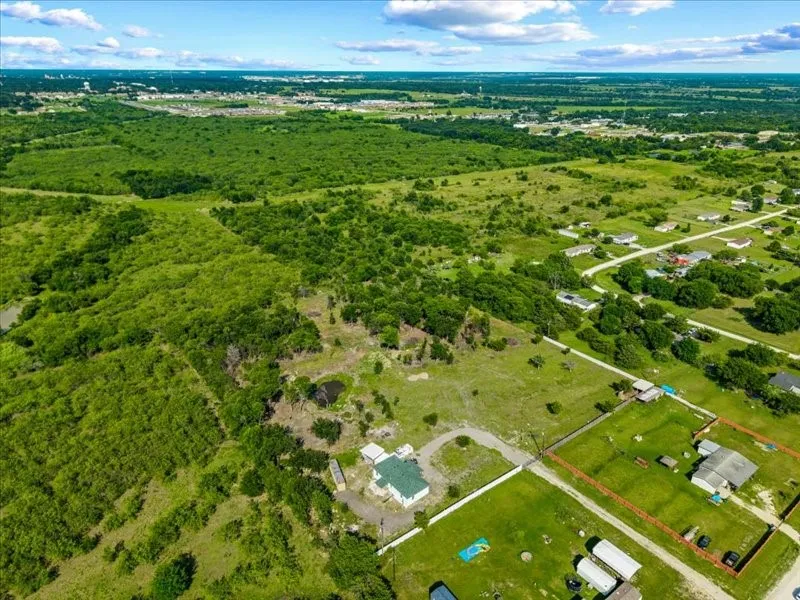 Unimproved Land For Sale in Navarro County , 197 County Road 2005, Corsicana, Texas 75110, 0, 0, Garage spaces, 0 Sqft, built in 0, mls#21309135, Real Estate Agent in Corsicana, Homes For Sale in Navarro county, Homes For Sale in Corsicana, Realtor in Corsicana Texas, Real Estate Brokerage Independent Realty Texas, Luminita Cordes Realtor