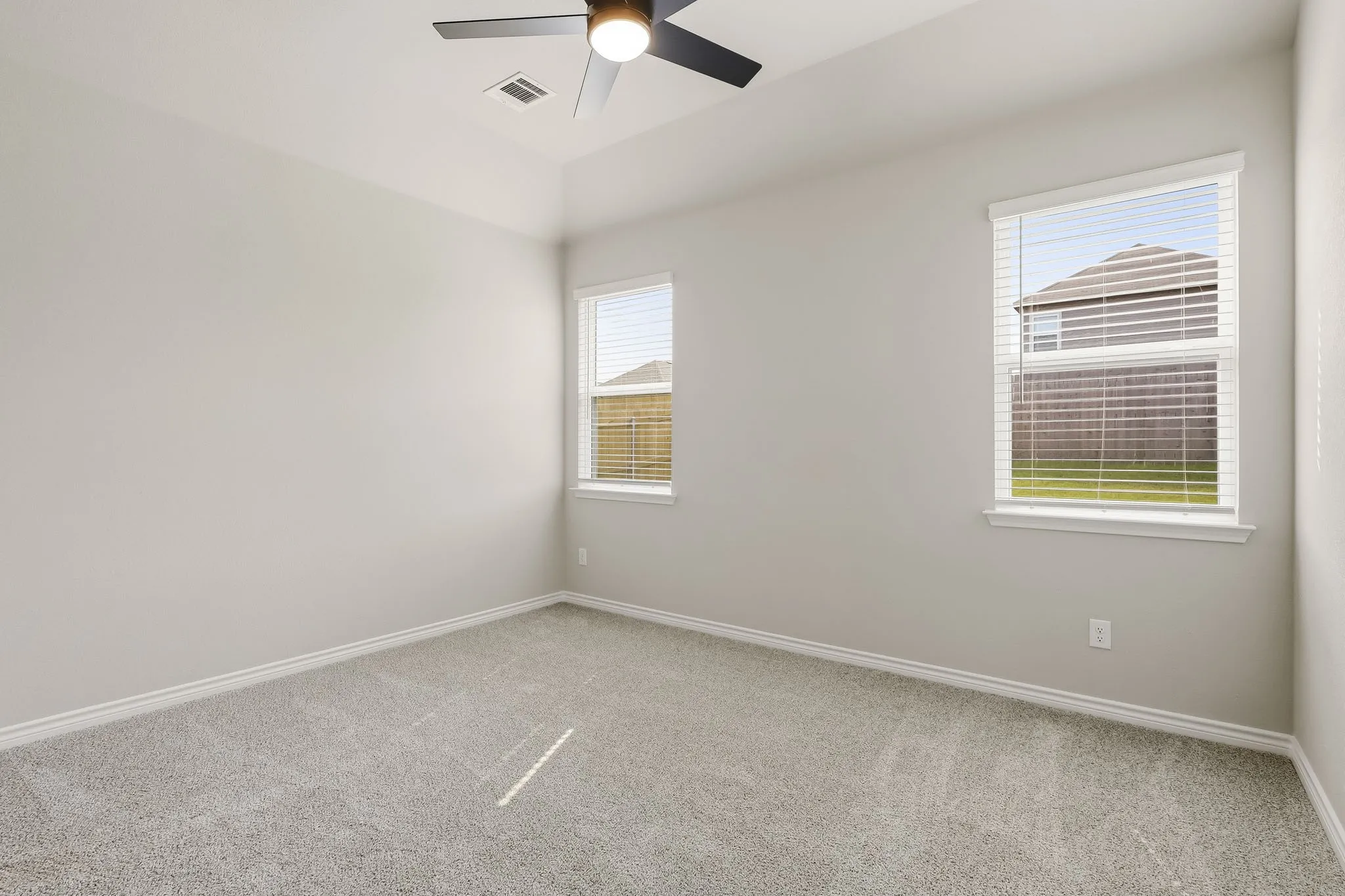 Single Family Residence For Sale in Ellis County , 1707 Romans Road, Ennis, Texas 75119, 3 Bedroom, 2 Bathroom, 2 Garage spaces, 1,245 Sqft, built in 2026, mls#21293304, Real Estate Agent in Ennis, Homes For Sale in Ellis county, Homes For Sale in Ennis, Realtor in Ennis Texas, Real Estate Brokerage Independent Realty Texas, Luminita Cordes Realtor