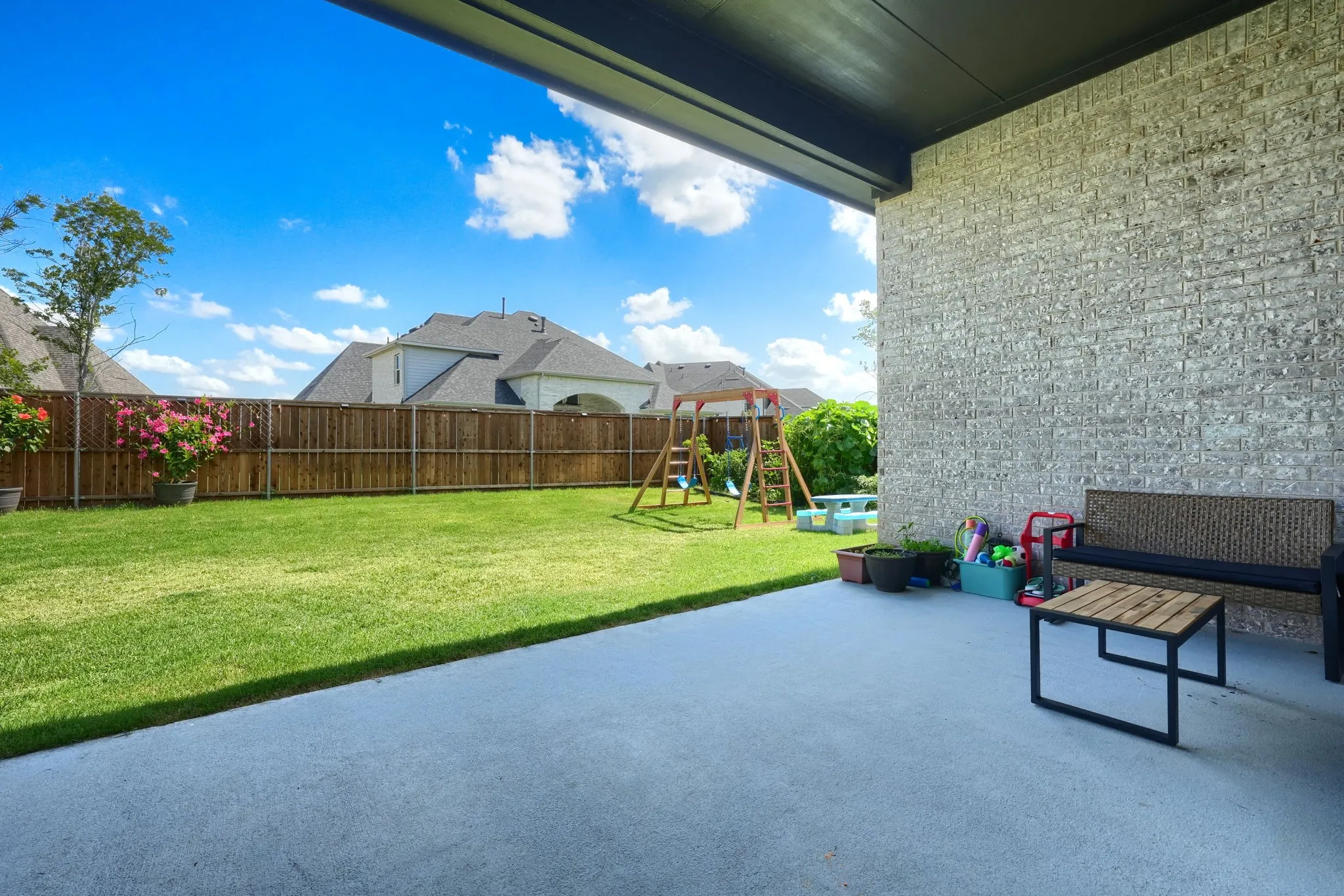 Single Family Residence For Sale in Collin County , 2532 Blackpool Court, Celina, Texas 75009, 4 Bedroom, 4 Bathroom, 2 Garage spaces, 3,241 Sqft, built in 2023, mls#21307476, Real Estate Agent in Celina, Homes For Sale in Collin county, Homes For Sale in Celina, Realtor in Celina Texas, Real Estate Brokerage Independent Realty Texas, Luminita Cordes Realtor