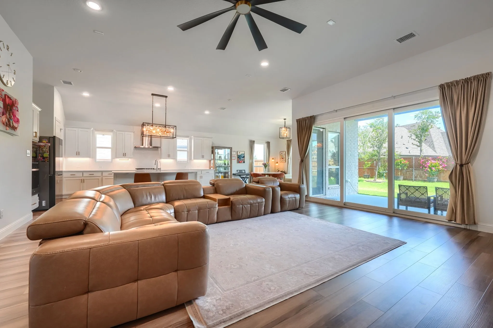 Single Family Residence For Sale in Collin County , 2532 Blackpool Court, Celina, Texas 75009, 4 Bedroom, 4 Bathroom, 2 Garage spaces, 3,241 Sqft, built in 2023, mls#21307476, Real Estate Agent in Celina, Homes For Sale in Collin county, Homes For Sale in Celina, Realtor in Celina Texas, Real Estate Brokerage Independent Realty Texas, Luminita Cordes Realtor