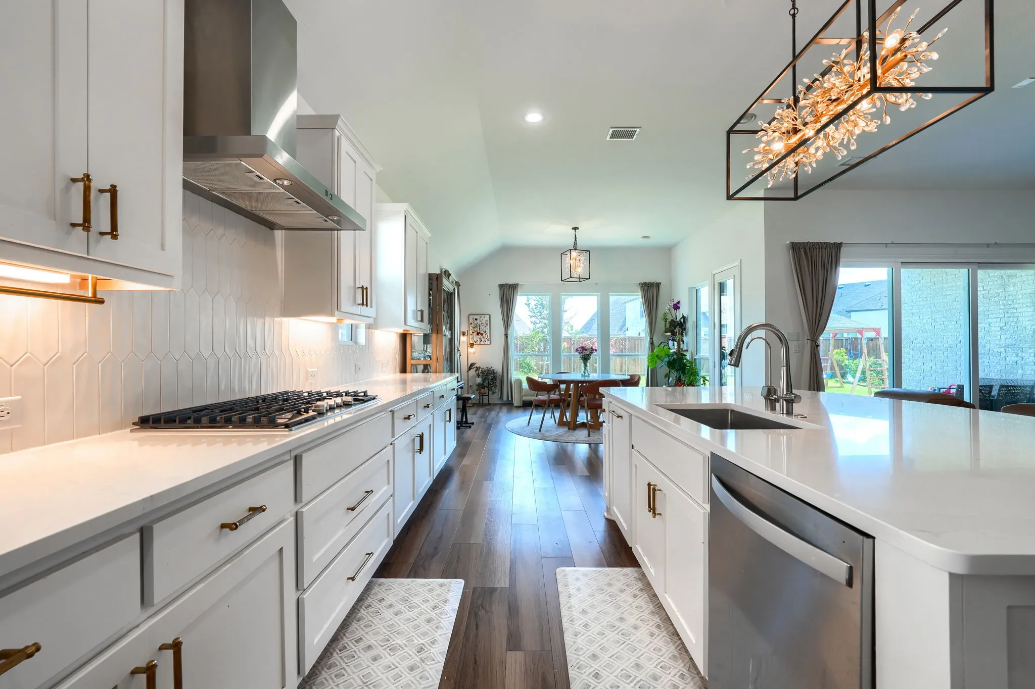 Single Family Residence For Sale in Collin County , 2532 Blackpool Court, Celina, Texas 75009, 4 Bedroom, 4 Bathroom, 2 Garage spaces, 3,241 Sqft, built in 2023, mls#21307476, Real Estate Agent in Celina, Homes For Sale in Collin county, Homes For Sale in Celina, Realtor in Celina Texas, Real Estate Brokerage Independent Realty Texas, Luminita Cordes Realtor