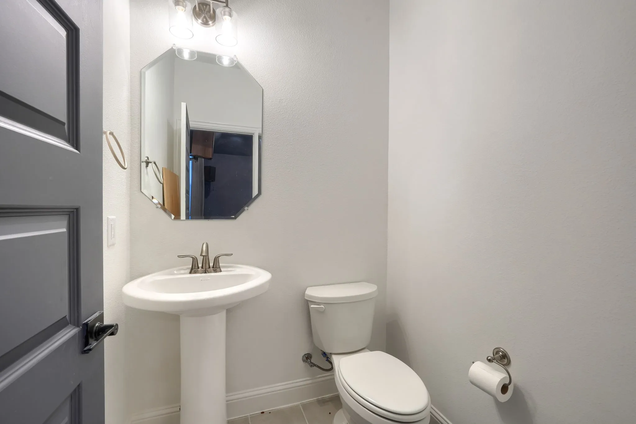 Single Family Residence For Sale in Collin County , 2532 Blackpool Court, Celina, Texas 75009, 4 Bedroom, 4 Bathroom, 2 Garage spaces, 3,241 Sqft, built in 2023, mls#21307476, Real Estate Agent in Celina, Homes For Sale in Collin county, Homes For Sale in Celina, Realtor in Celina Texas, Real Estate Brokerage Independent Realty Texas, Luminita Cordes Realtor