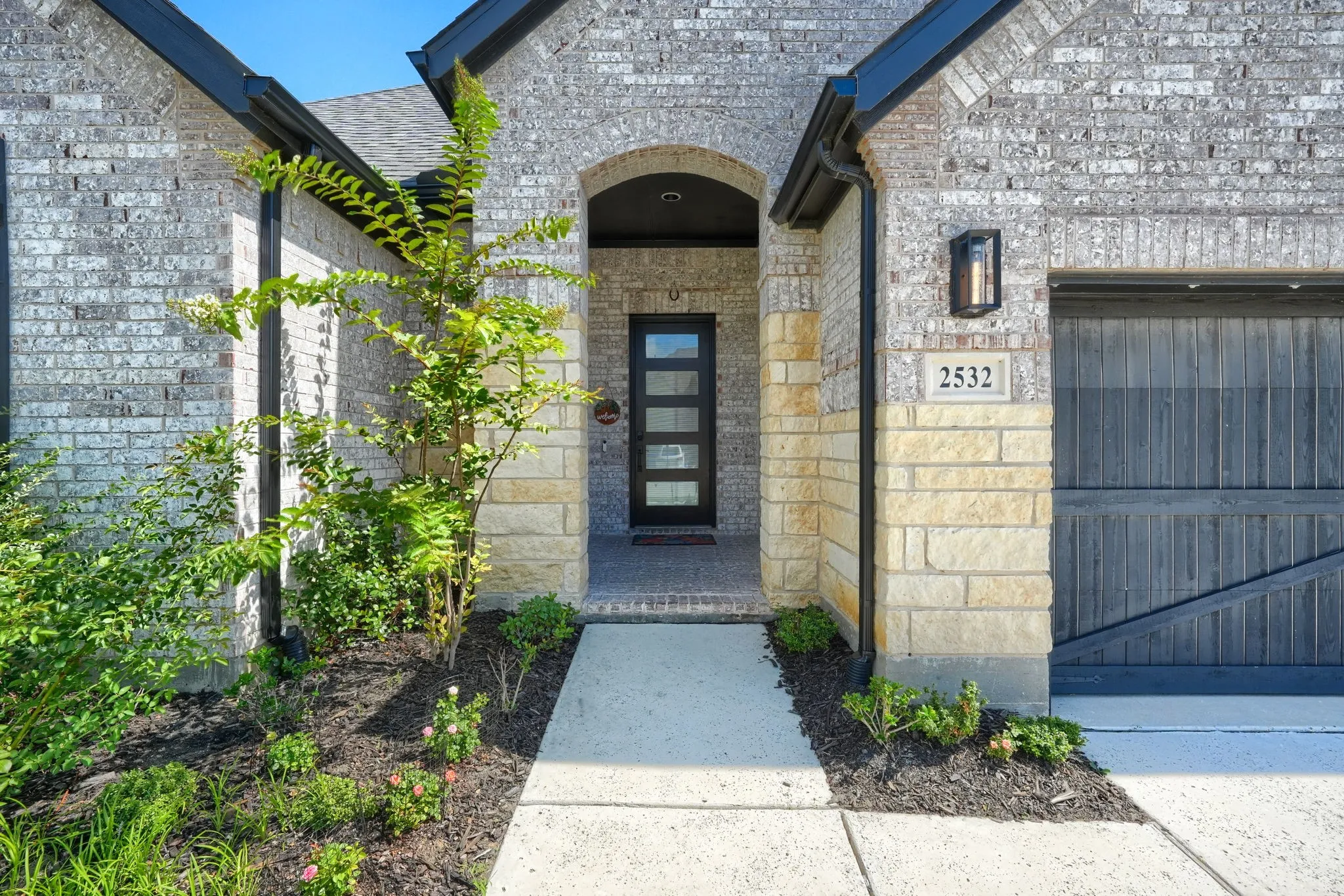 Single Family Residence For Sale in Collin County , 2532 Blackpool Court, Celina, Texas 75009, 4 Bedroom, 4 Bathroom, 2 Garage spaces, 3,241 Sqft, built in 2023, mls#21307476, Real Estate Agent in Celina, Homes For Sale in Collin county, Homes For Sale in Celina, Realtor in Celina Texas, Real Estate Brokerage Independent Realty Texas, Luminita Cordes Realtor