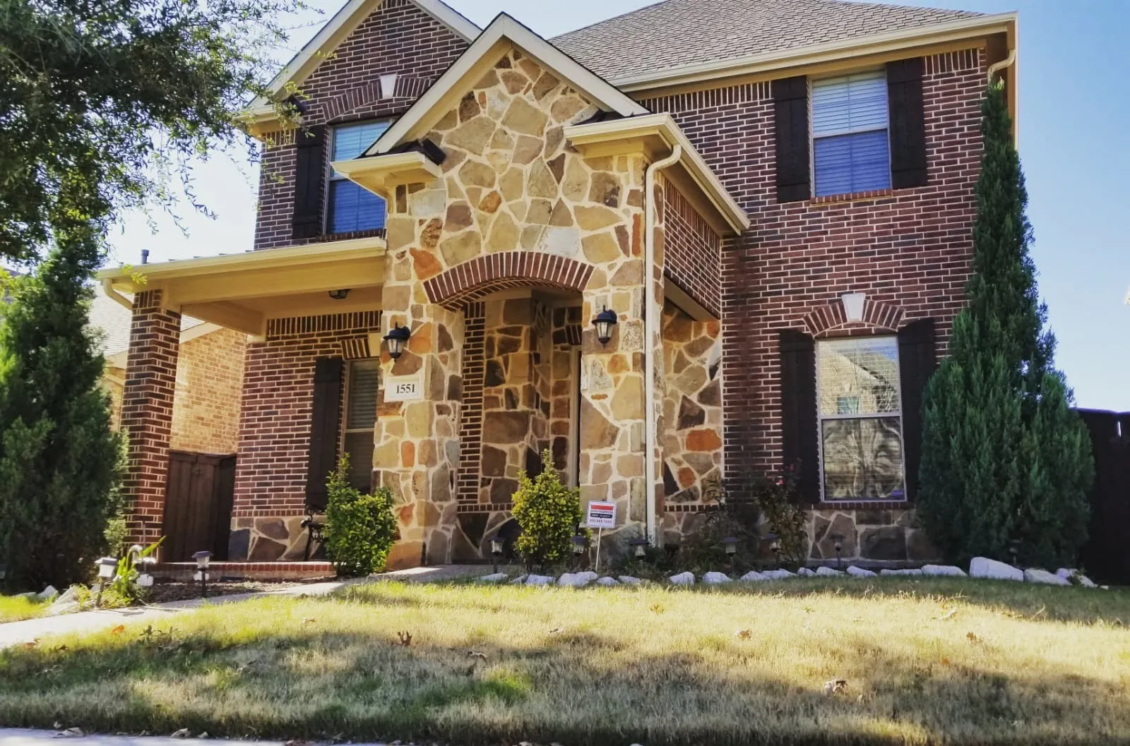 Single Family Residence For Rent in Denton County , 1551 Barksdale Drive, Lewisville, Texas 75077, 4 Bedroom, 3 Bathroom, 2 Garage spaces, 2,895 Sqft, built in 2008, mls#21309175, Real Estate Agent in Lewisville, Homes For Rent in Denton county, Homes For Rent in Lewisville, Realtor in Lewisville Texas, Real Estate Brokerage Independent Realty Texas, Luminita Cordes Realtor