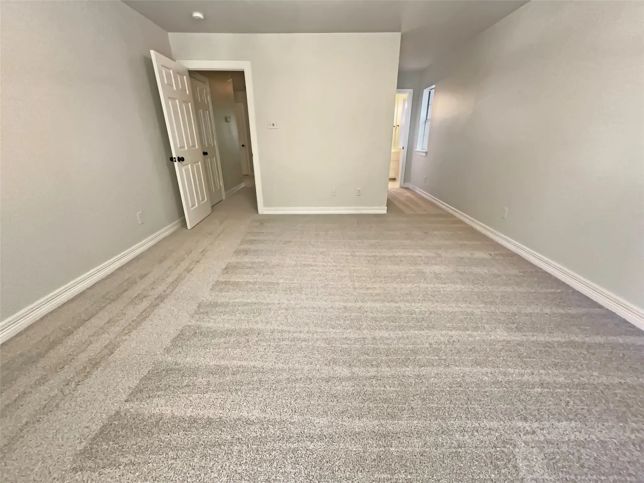 Single Family Residence For Sale in Tarrant County , 6804 Savannah Lane, Fort Worth, Texas 76132, 4 Bedroom, 5 Bathroom, 2 Garage spaces, 5,290 Sqft, built in 1992, mls#21309006, Real Estate Agent in Fort Worth, Homes For Sale in Tarrant county, Homes For Sale in Fort Worth, Realtor in Fort Worth Texas, Real Estate Brokerage Independent Realty Texas, Luminita Cordes Realtor