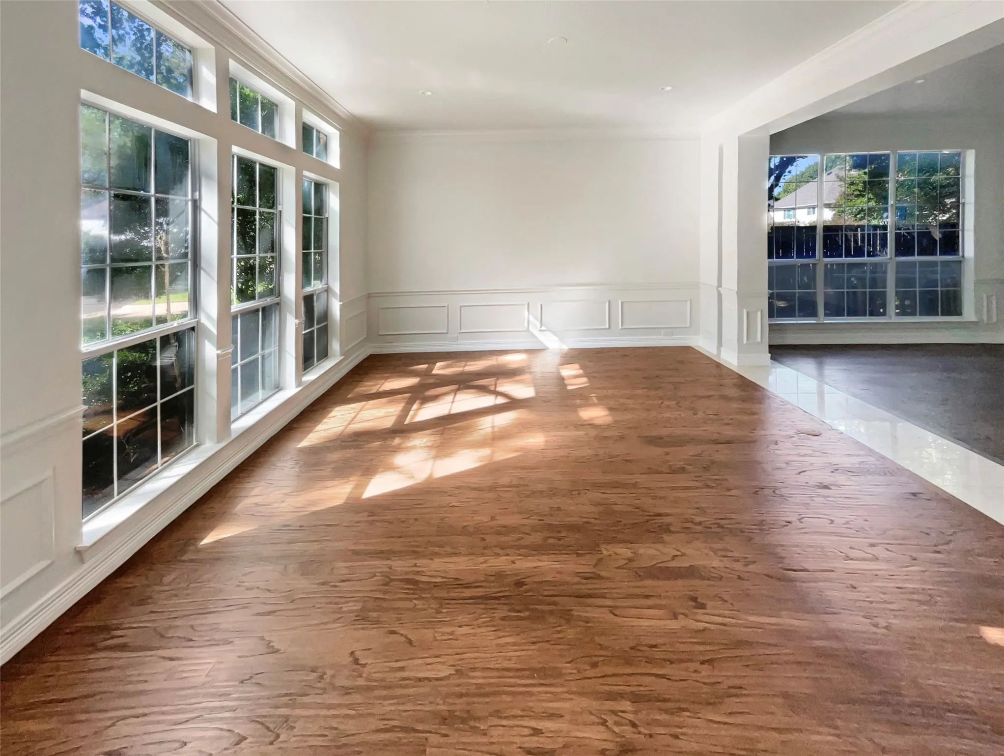 Single Family Residence For Sale in Tarrant County , 6804 Savannah Lane, Fort Worth, Texas 76132, 4 Bedroom, 5 Bathroom, 2 Garage spaces, 5,290 Sqft, built in 1992, mls#21309006, Real Estate Agent in Fort Worth, Homes For Sale in Tarrant county, Homes For Sale in Fort Worth, Realtor in Fort Worth Texas, Real Estate Brokerage Independent Realty Texas, Luminita Cordes Realtor
