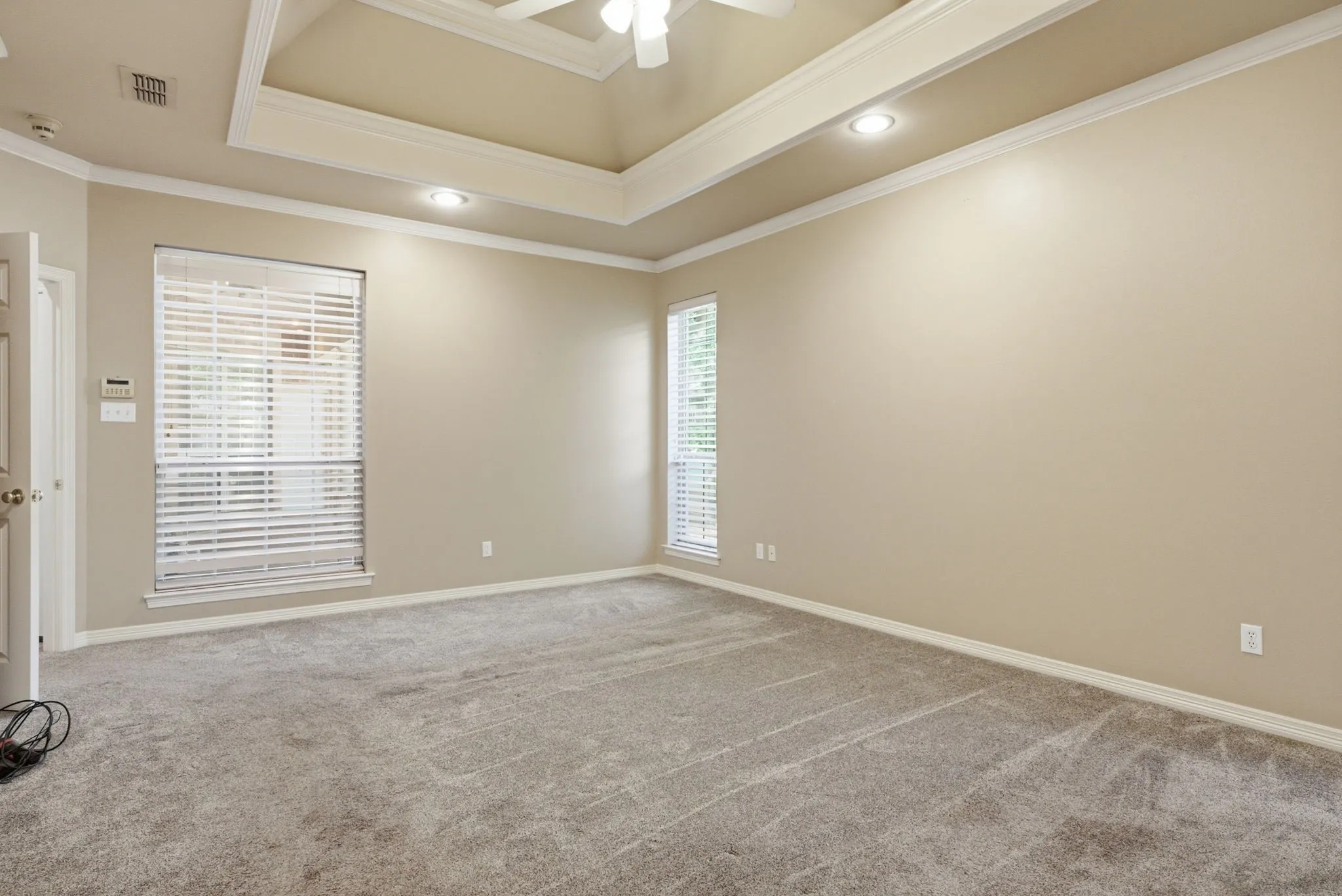 Single Family Residence For Sale in Smith County , 4117 Hollow Oak Circle, Tyler, Texas 75707, 4 Bedroom, 3 Bathroom, 2 Garage spaces, 2,639 Sqft, built in 1995, mls#21309178, Real Estate Agent in Tyler, Homes For Sale in Smith county, Homes For Sale in Tyler, Realtor in Tyler Texas, Real Estate Brokerage Independent Realty Texas, Luminita Cordes Realtor