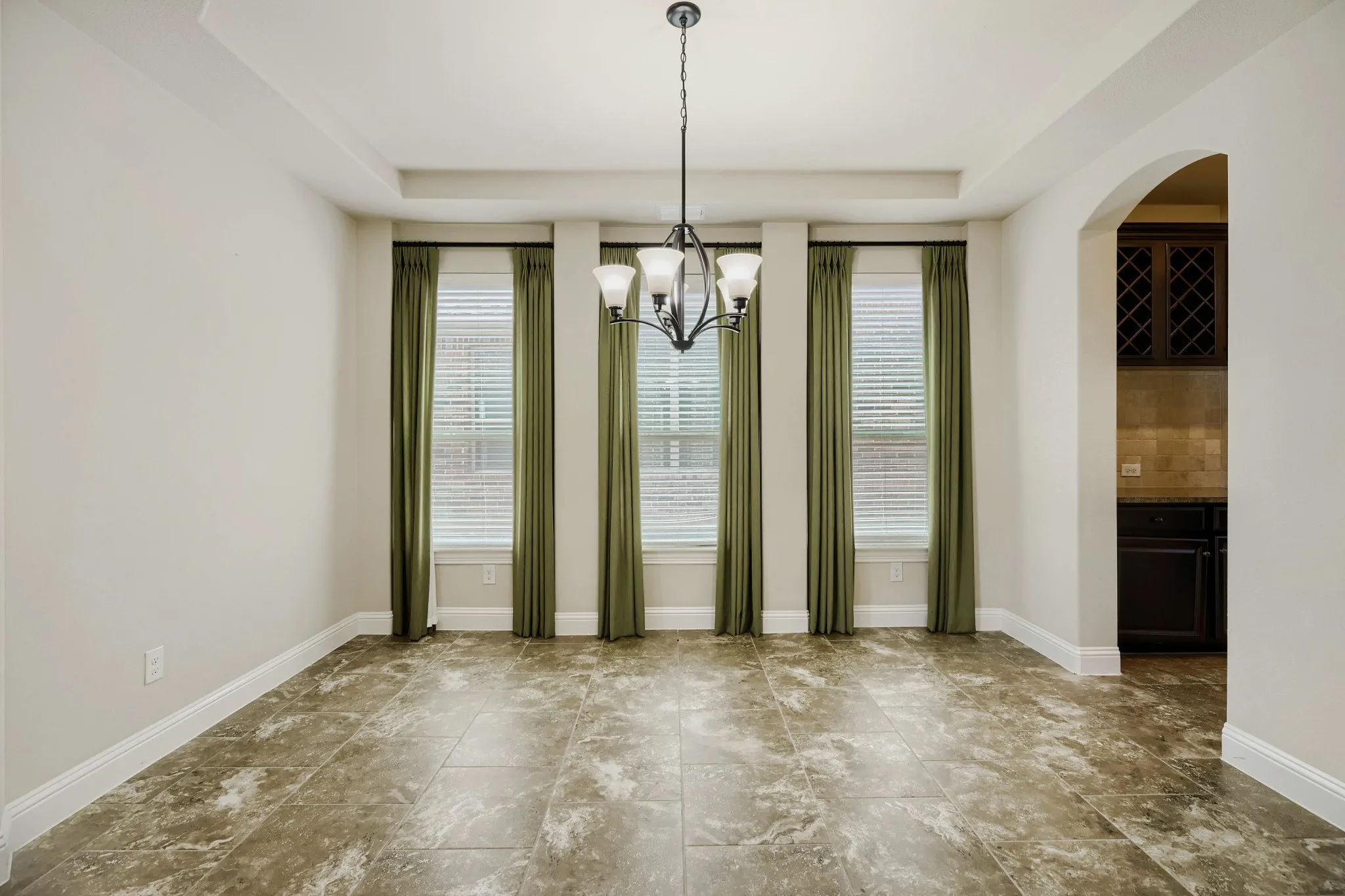 Single Family Residence For Sale in Dallas County , 6912 Barolo Drive, Rowlett, Texas 75088, 4 Bedroom, 4 Bathroom, 3 Garage spaces, 3,838 Sqft, built in 2015, mls#21284156, Real Estate Agent in Rowlett, Homes For Sale in Dallas county, Homes For Sale in Rowlett, Realtor in Rowlett Texas, Real Estate Brokerage Independent Realty Texas, Luminita Cordes Realtor