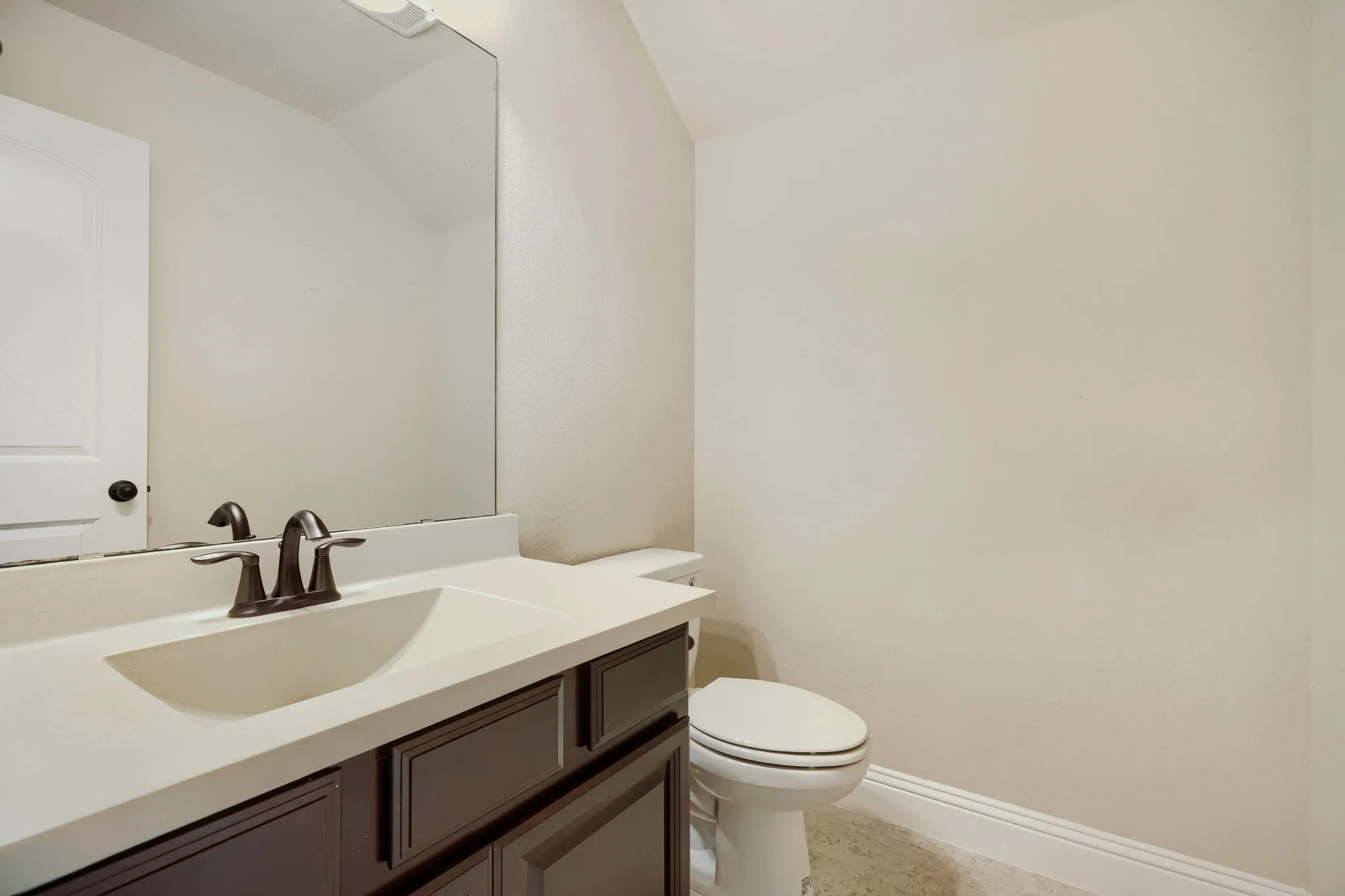 Single Family Residence For Sale in Dallas County , 6912 Barolo Drive, Rowlett, Texas 75088, 4 Bedroom, 4 Bathroom, 3 Garage spaces, 3,838 Sqft, built in 2015, mls#21284156, Real Estate Agent in Rowlett, Homes For Sale in Dallas county, Homes For Sale in Rowlett, Realtor in Rowlett Texas, Real Estate Brokerage Independent Realty Texas, Luminita Cordes Realtor