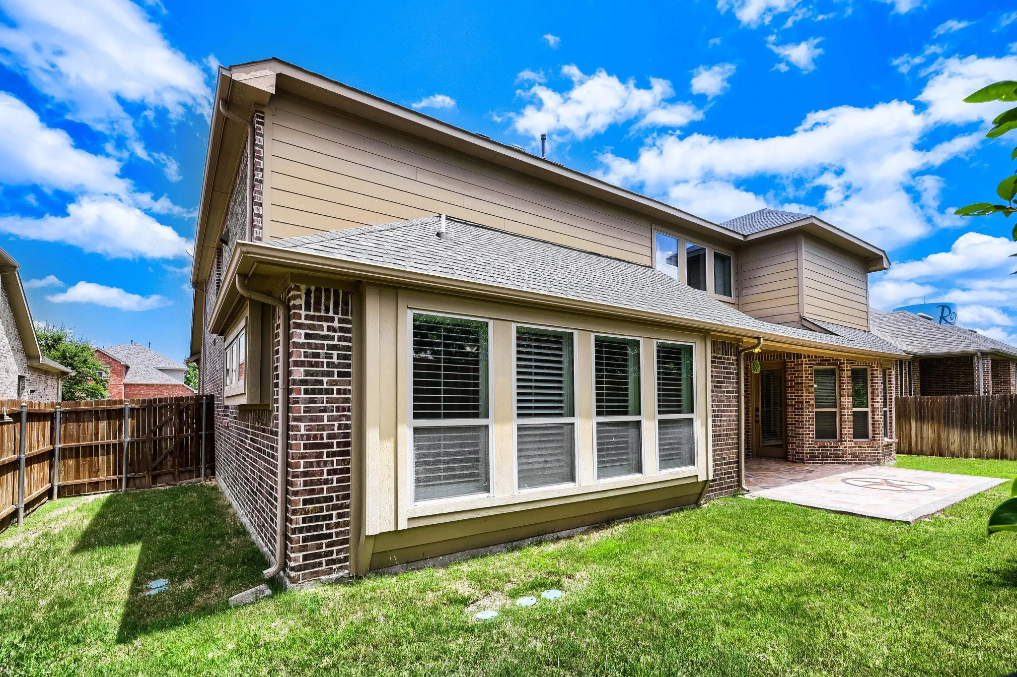 Single Family Residence For Sale in Dallas County , 6912 Barolo Drive, Rowlett, Texas 75088, 4 Bedroom, 4 Bathroom, 3 Garage spaces, 3,838 Sqft, built in 2015, mls#21284156, Real Estate Agent in Rowlett, Homes For Sale in Dallas county, Homes For Sale in Rowlett, Realtor in Rowlett Texas, Real Estate Brokerage Independent Realty Texas, Luminita Cordes Realtor