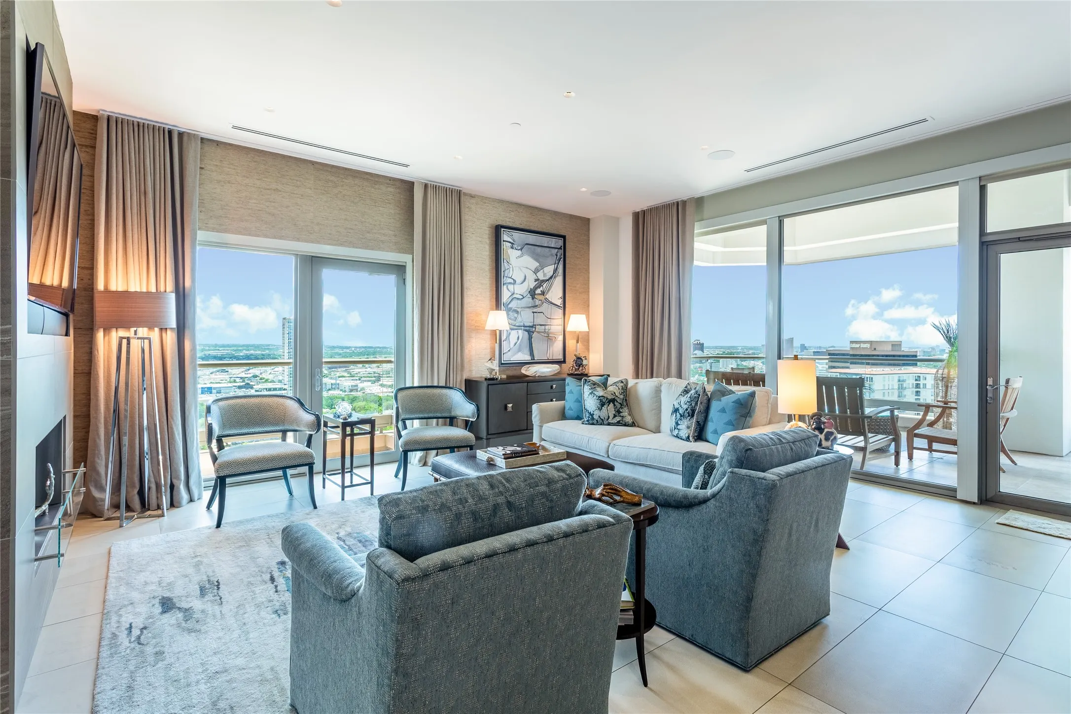Condominium For Sale in Dallas County , 2300 WOLF Street 14C, Dallas, Texas 75201, 2 Bedroom, 3 Bathroom, 2 Garage spaces, 2,484 Sqft, built in 2016, mls#21286032, Real Estate Agent in Dallas, Homes For Sale in Dallas county, Homes For Sale in Dallas, Realtor in Dallas Texas, Real Estate Brokerage Independent Realty Texas, Luminita Cordes Realtor