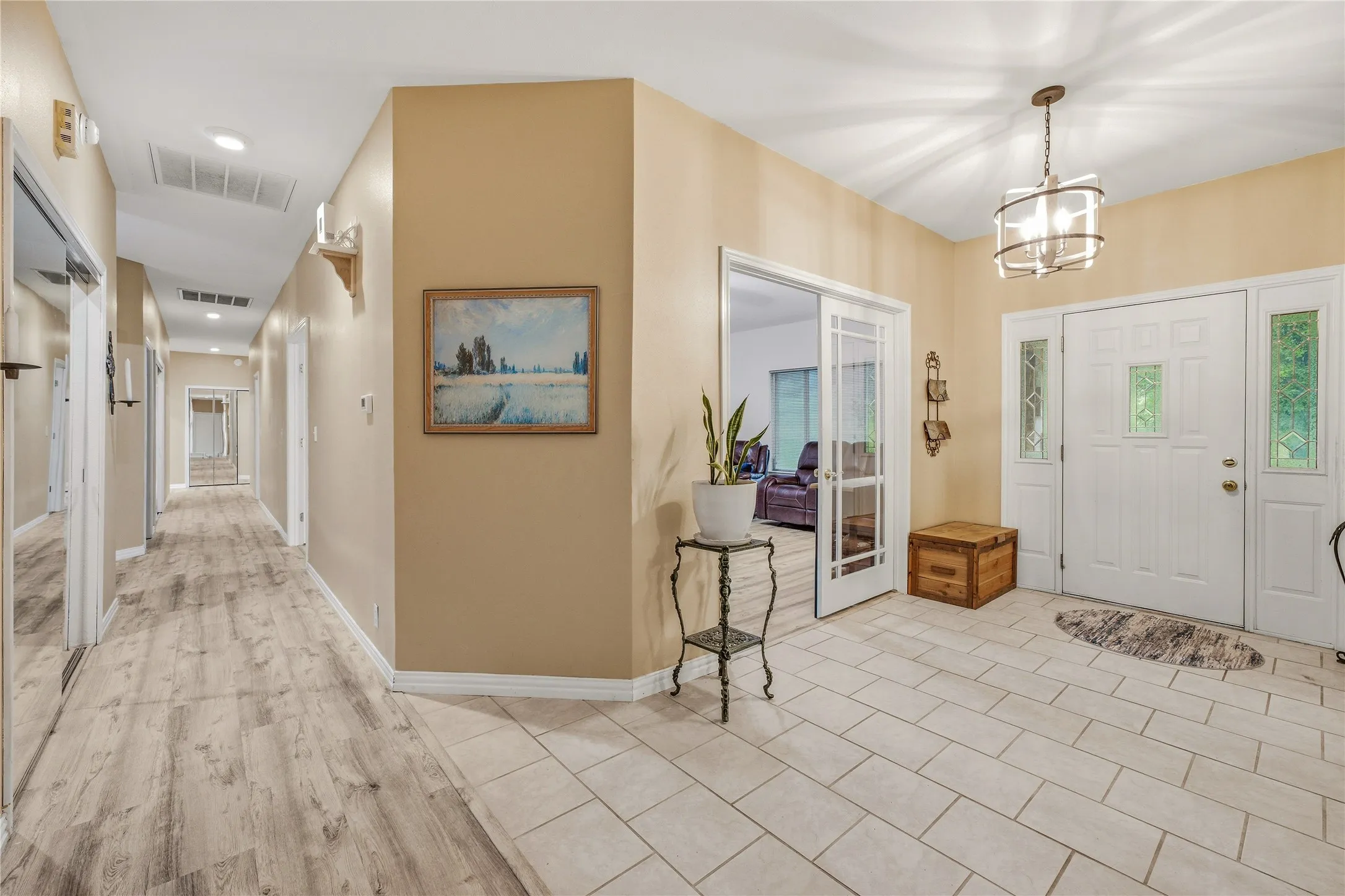 Single Family Residence For Sale in Parker County , 118 Pleasant Valley Lane, Weatherford, Texas 76087, 4 Bedroom, 4 Bathroom, 3 Garage spaces, 3,388 Sqft, built in 1996, mls#21309168, Real Estate Agent in Weatherford, Homes For Sale in Parker county, Homes For Sale in Weatherford, Realtor in Weatherford Texas, Real Estate Brokerage Independent Realty Texas, Luminita Cordes Realtor