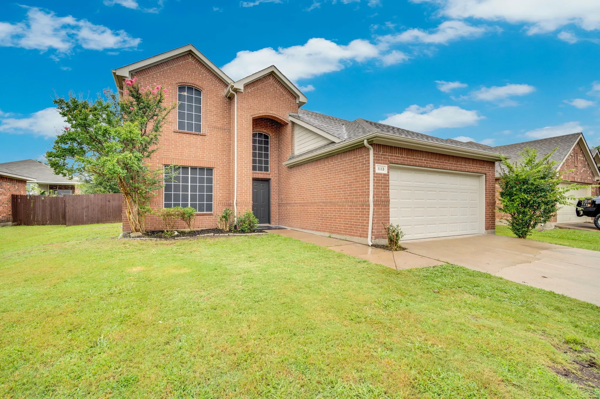 Single Family Residence For Sale in Johnson County , 1113 Skylark Drive, Burleson, Texas 76028, 4 Bedroom, 3 Bathroom, 2 Garage spaces, 2,808 Sqft, built in 2005, mls#21309227, Real Estate Agent in Burleson, Homes For Sale in Johnson county, Homes For Sale in Burleson, Realtor in Burleson Texas, Real Estate Brokerage Independent Realty Texas, Luminita Cordes Realtor