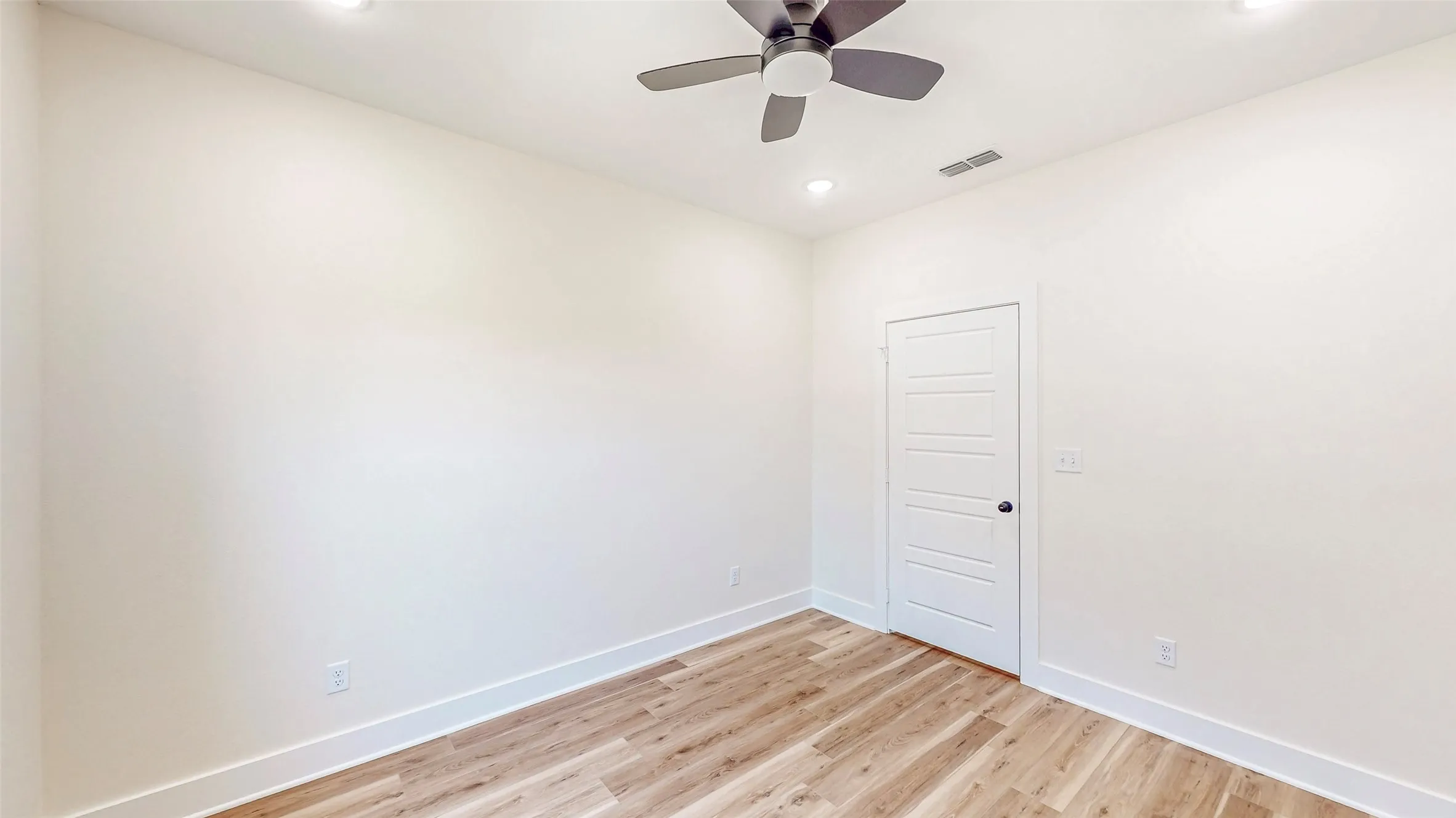 Single Family Residence For Sale in Smith County , 207 Sides Boulevard, Bullard, Texas 75757, 4 Bedroom, 2 Bathroom, 2 Garage spaces, 1,850 Sqft, built in 2025, mls#21309198, Real Estate Agent in Bullard, Homes For Sale in Smith county, Homes For Sale in Bullard, Realtor in Bullard Texas, Real Estate Brokerage Independent Realty Texas, Luminita Cordes Realtor