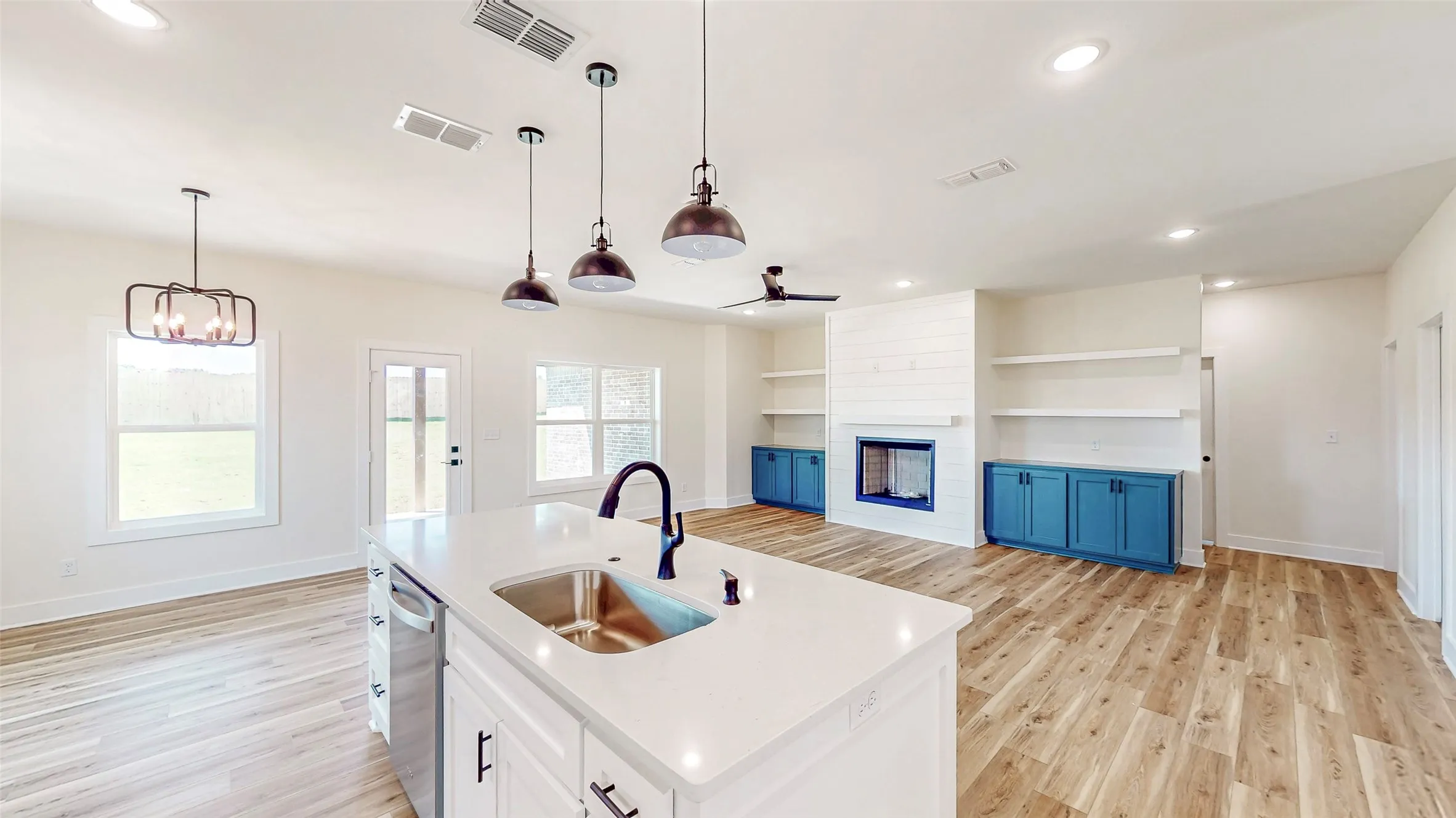 Single Family Residence For Sale in Smith County , 207 Sides Boulevard, Bullard, Texas 75757, 4 Bedroom, 2 Bathroom, 2 Garage spaces, 1,850 Sqft, built in 2025, mls#21309198, Real Estate Agent in Bullard, Homes For Sale in Smith county, Homes For Sale in Bullard, Realtor in Bullard Texas, Real Estate Brokerage Independent Realty Texas, Luminita Cordes Realtor
