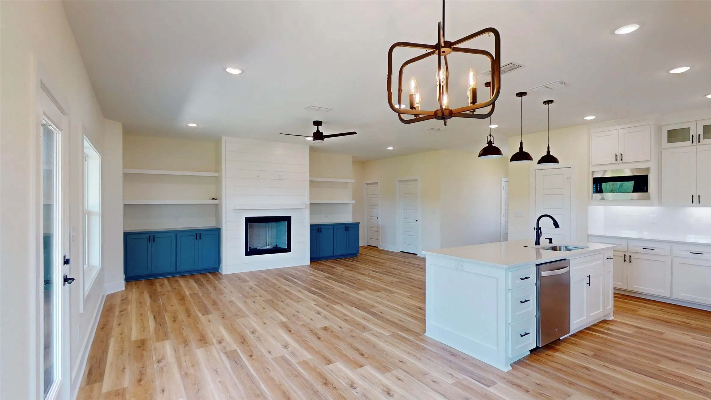 Single Family Residence For Sale in Smith County , 207 Sides Boulevard, Bullard, Texas 75757, 4 Bedroom, 2 Bathroom, 2 Garage spaces, 1,850 Sqft, built in 2025, mls#21309198, Real Estate Agent in Bullard, Homes For Sale in Smith county, Homes For Sale in Bullard, Realtor in Bullard Texas, Real Estate Brokerage Independent Realty Texas, Luminita Cordes Realtor