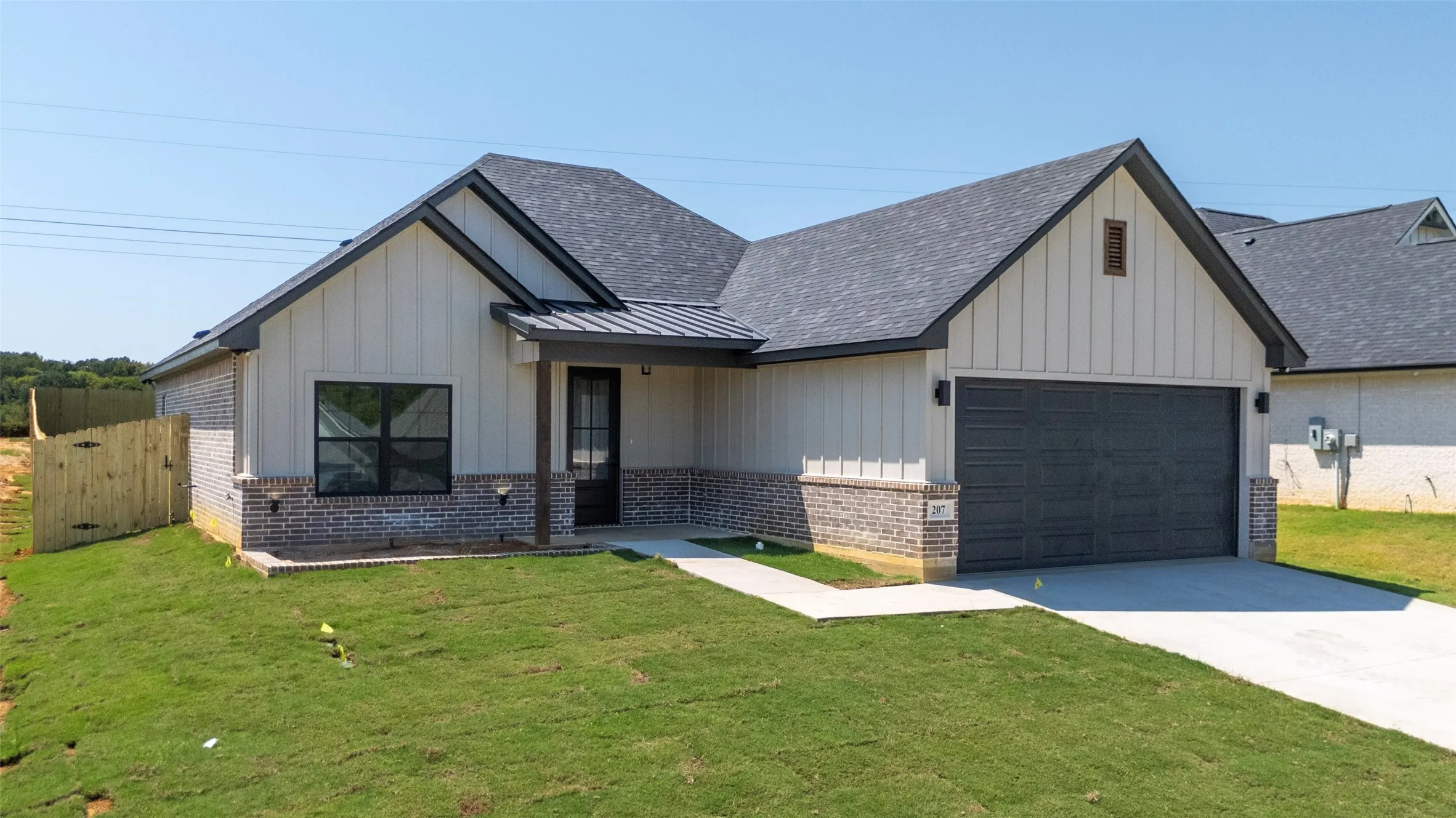 Single Family Residence For Sale in Smith County , 207 Sides Boulevard, Bullard, Texas 75757, 4 Bedroom, 2 Bathroom, 2 Garage spaces, 1,850 Sqft, built in 2025, mls#21309198, Real Estate Agent in Bullard, Homes For Sale in Smith county, Homes For Sale in Bullard, Realtor in Bullard Texas, Real Estate Brokerage Independent Realty Texas, Luminita Cordes Realtor
