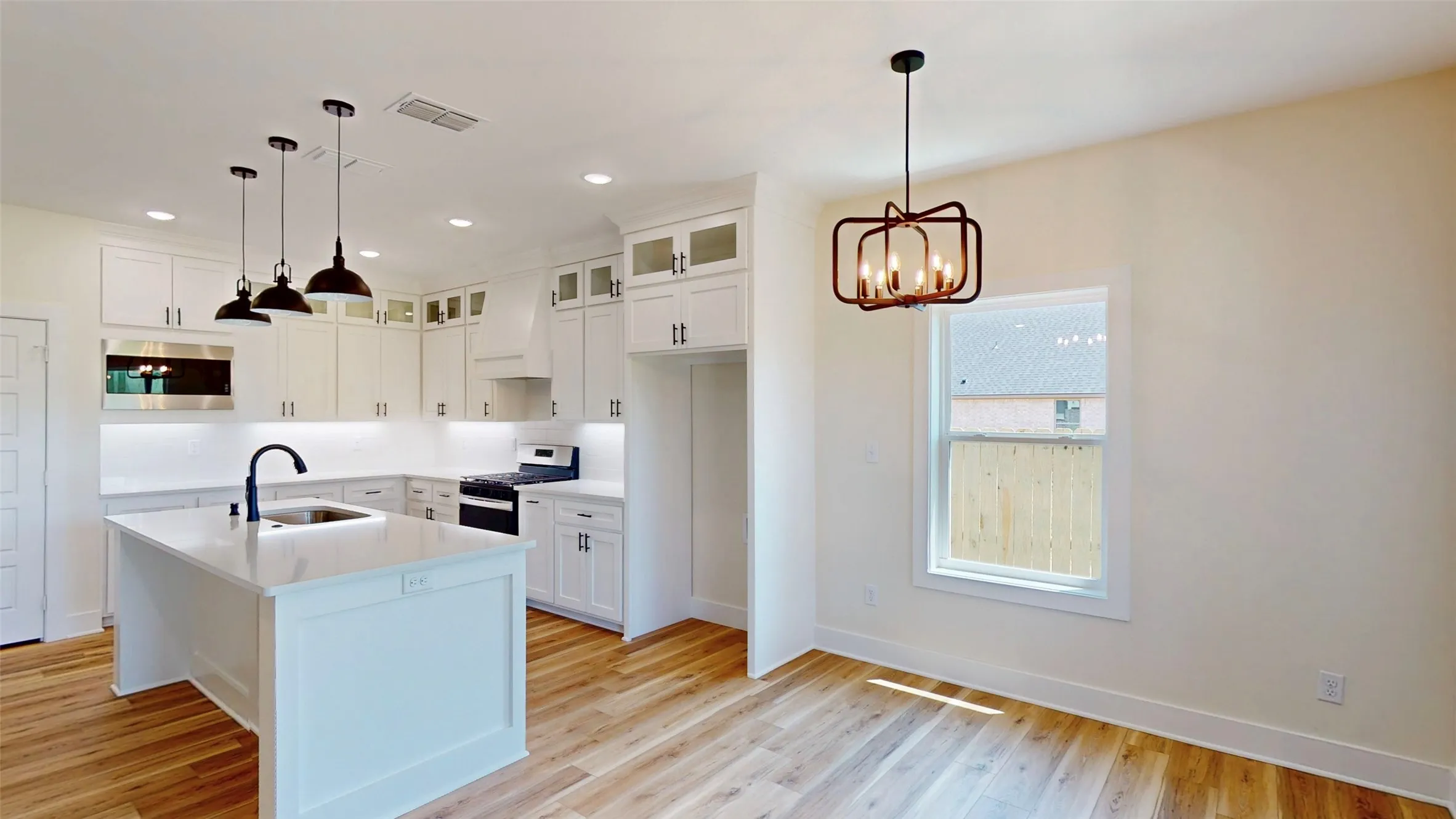Single Family Residence For Sale in Smith County , 207 Sides Boulevard, Bullard, Texas 75757, 4 Bedroom, 2 Bathroom, 2 Garage spaces, 1,850 Sqft, built in 2025, mls#21309198, Real Estate Agent in Bullard, Homes For Sale in Smith county, Homes For Sale in Bullard, Realtor in Bullard Texas, Real Estate Brokerage Independent Realty Texas, Luminita Cordes Realtor
