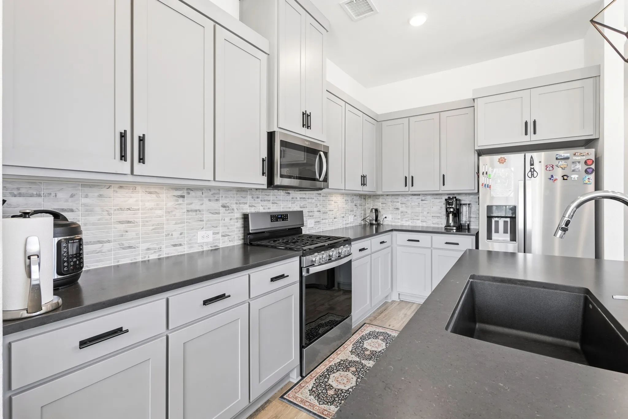 Townhouse For Rent in Collin County , 2532 Campden Mews, Allen, Texas 75013, 3 Bedroom, 3 Bathroom, 2 Garage spaces, 1,941 Sqft, built in 2025, mls#21307797, Real Estate Agent in Allen, Homes For Rent in Collin county, Homes For Rent in Allen, Realtor in Allen Texas, Real Estate Brokerage Independent Realty Texas, Luminita Cordes Realtor